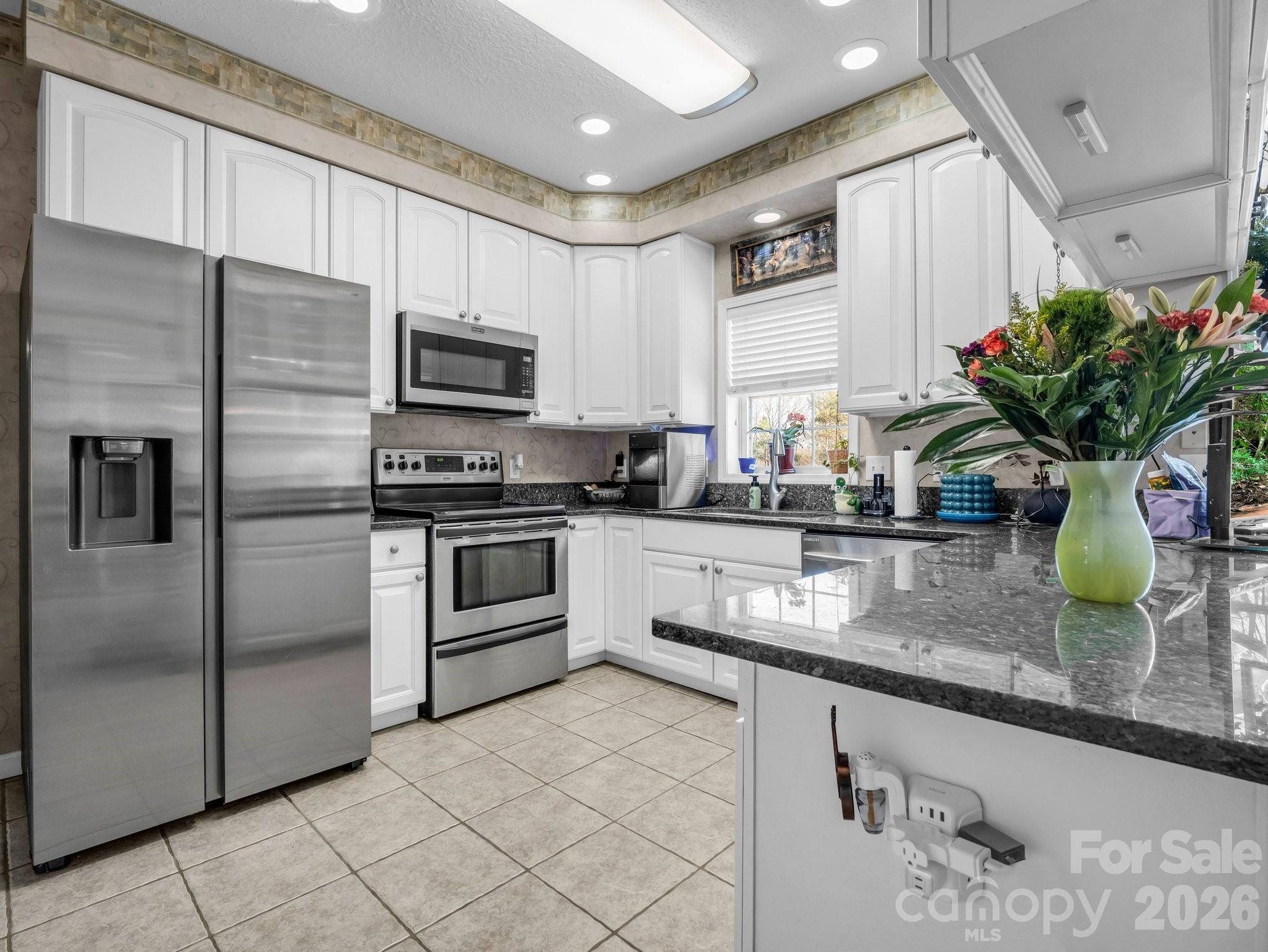 532 Harvey Logan Road — Bostic