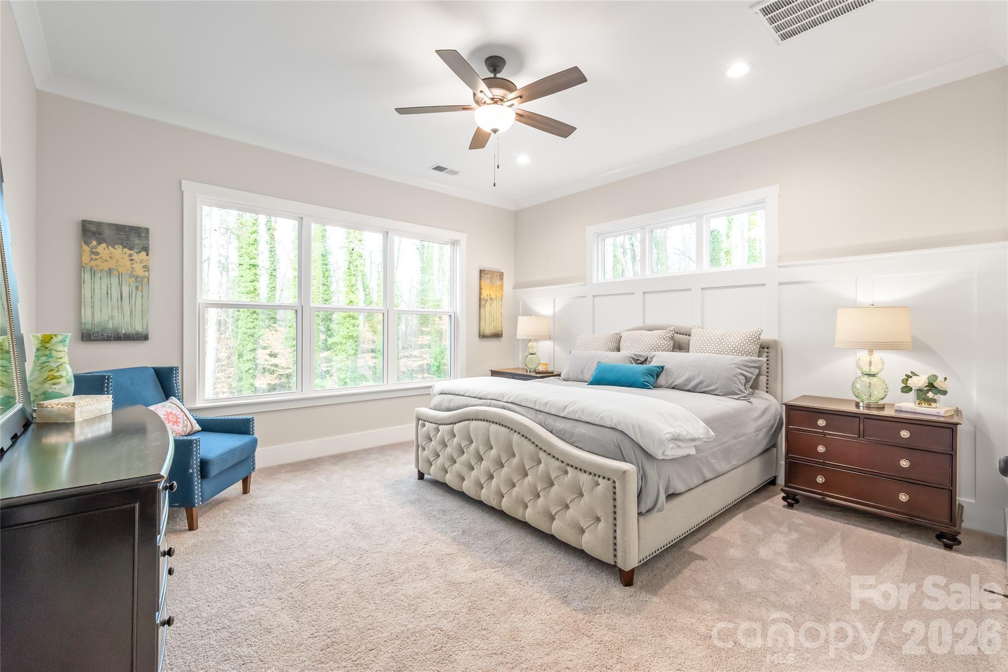 553 W Lowrance Avenue — Mooresville
