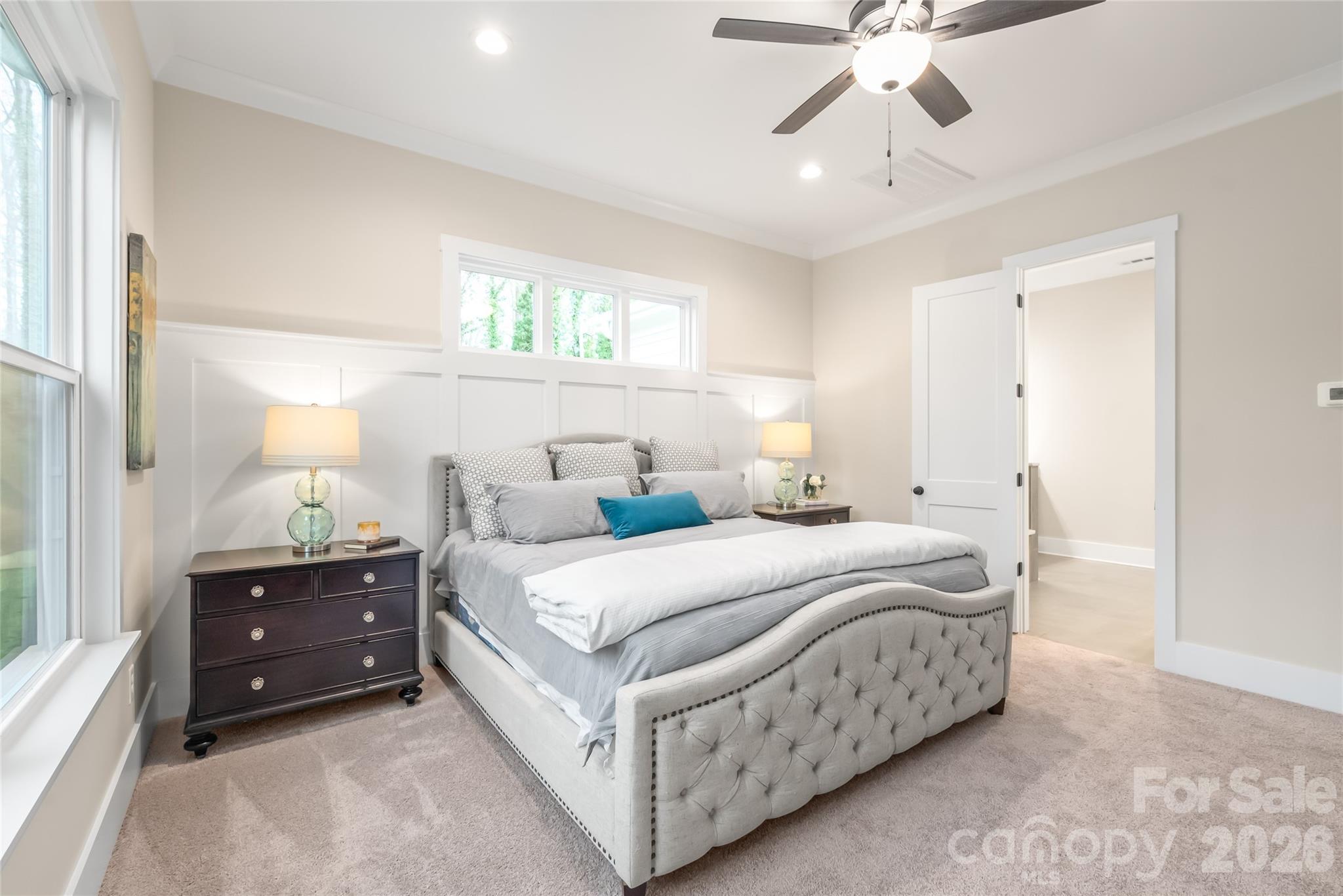 553 W Lowrance Avenue — Mooresville