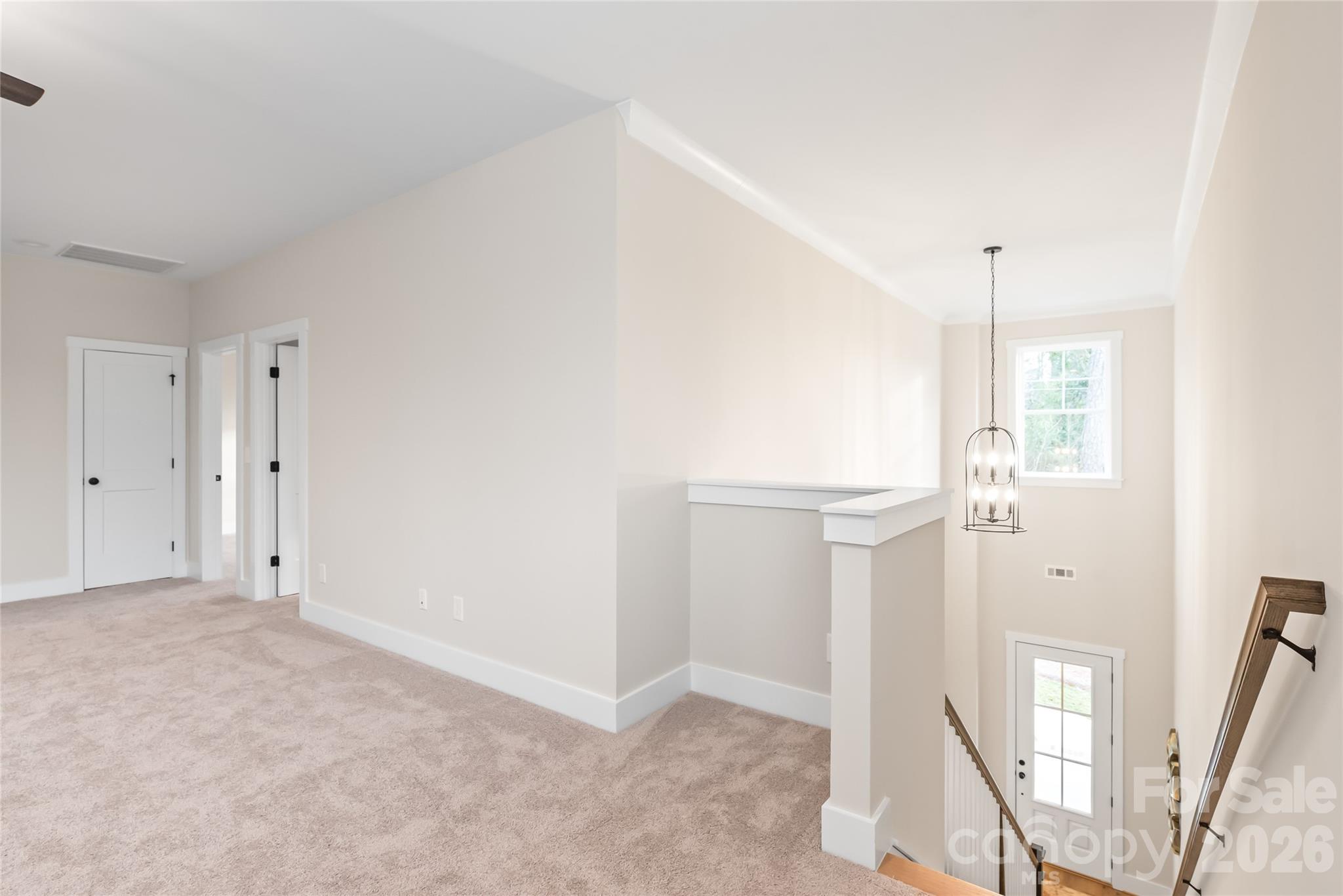 553 W Lowrance Avenue — Mooresville