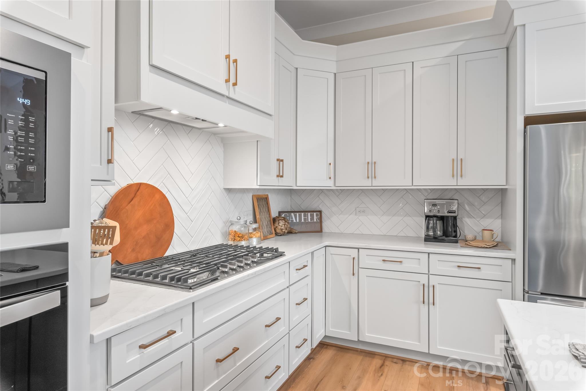 553 W Lowrance Avenue — Mooresville