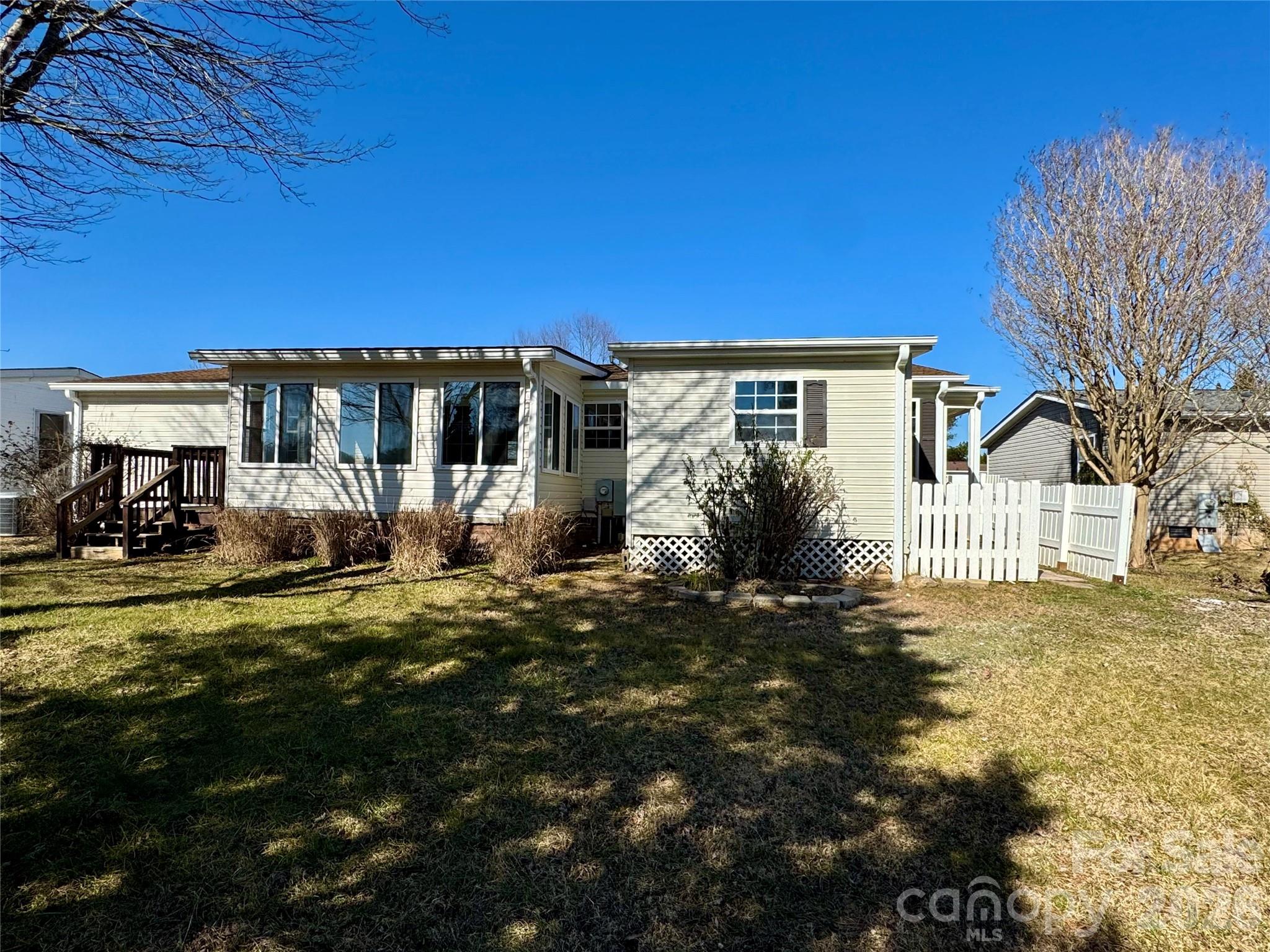 436 Riverwind Drive — Hendersonville