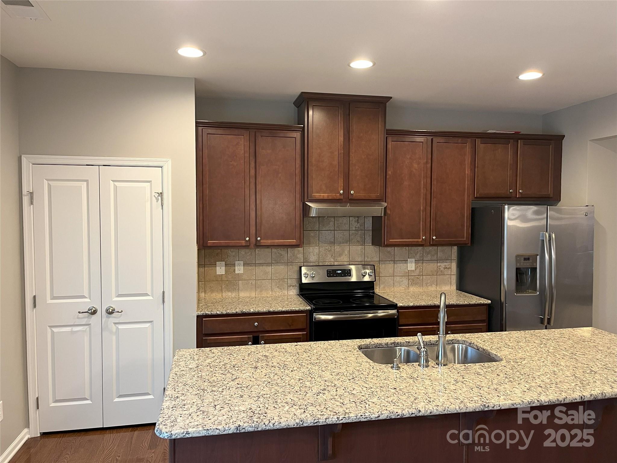 11724 Blessington Road — Huntersville