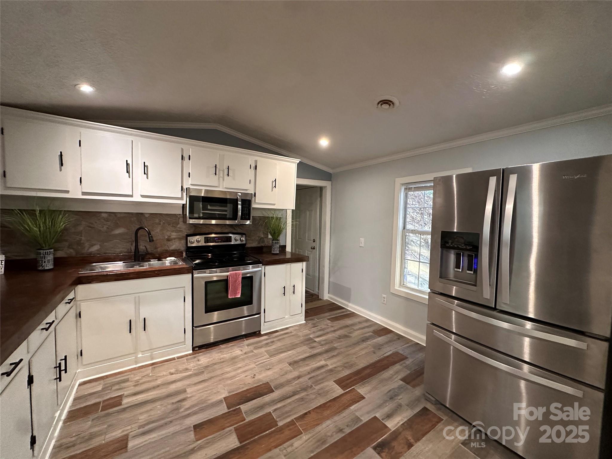 113 Highlander Street — Morganton