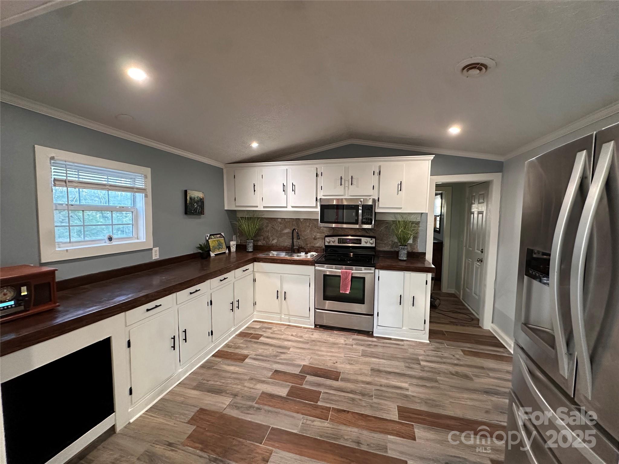 113 Highlander Street — Morganton