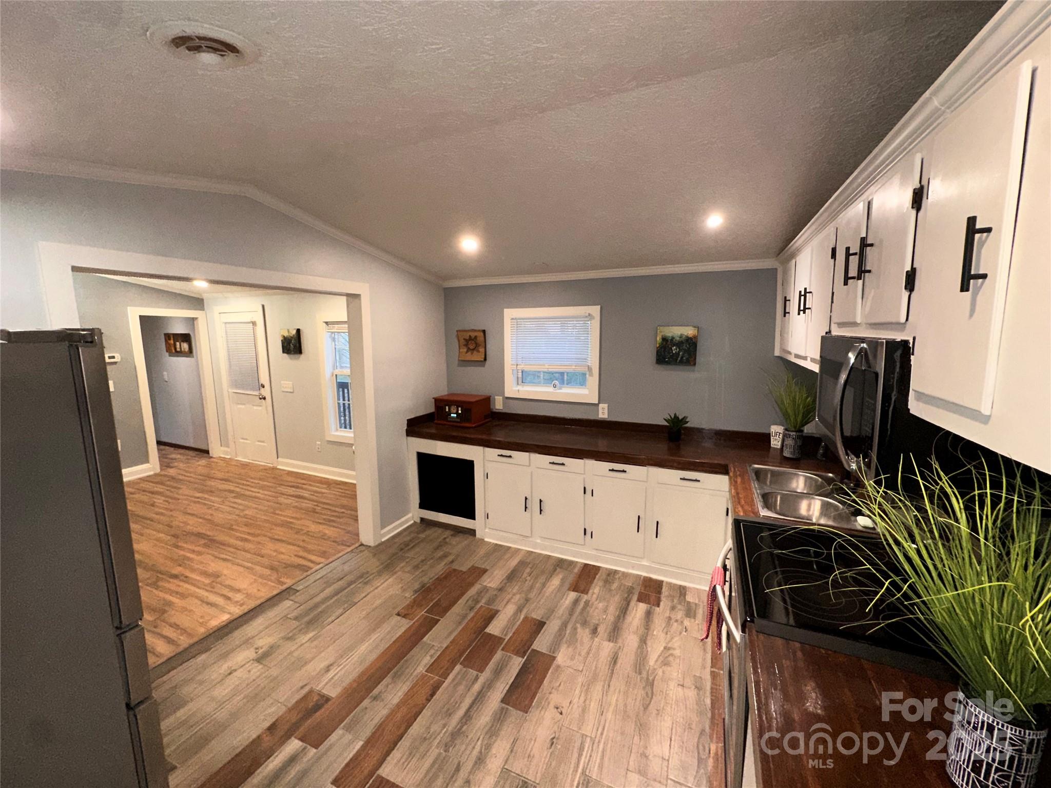 113 Highlander Street — Morganton