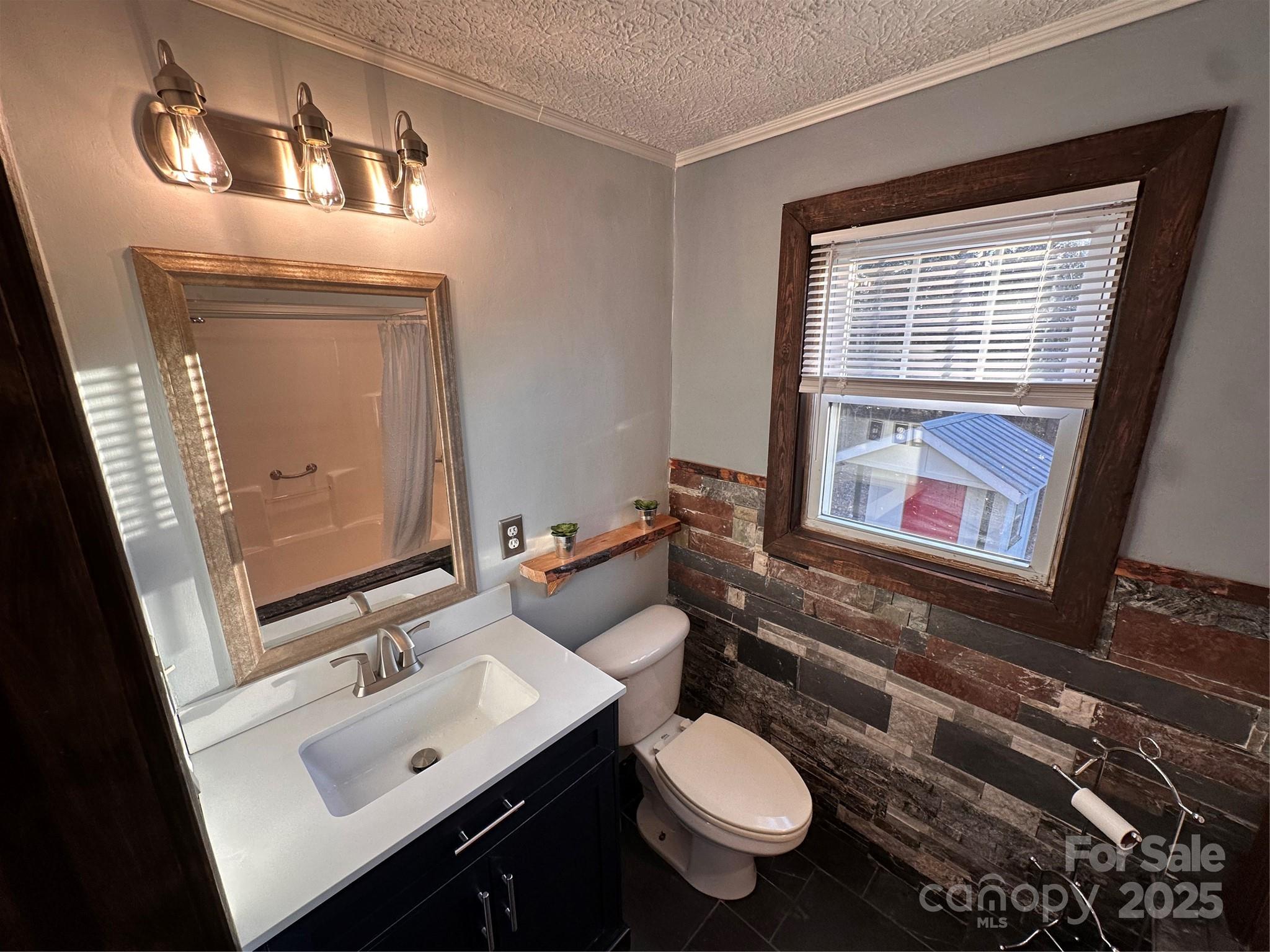 113 Highlander Street — Morganton