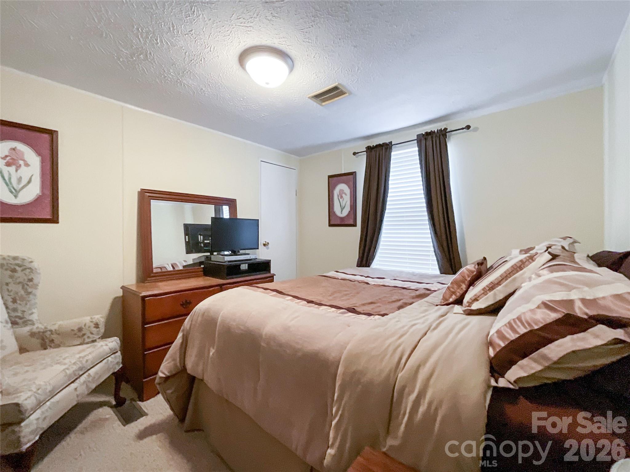 2329 Dolan Lane — Liberty Hill