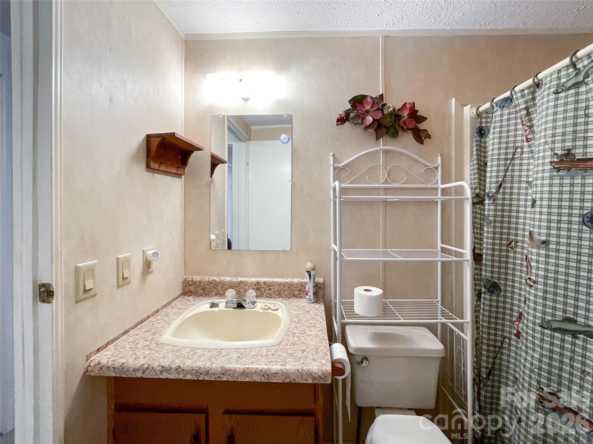 2329 Dolan Lane — Liberty Hill