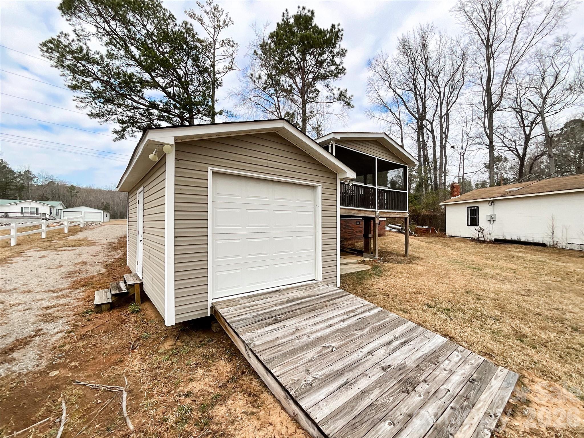 2329 Dolan Lane — Liberty Hill