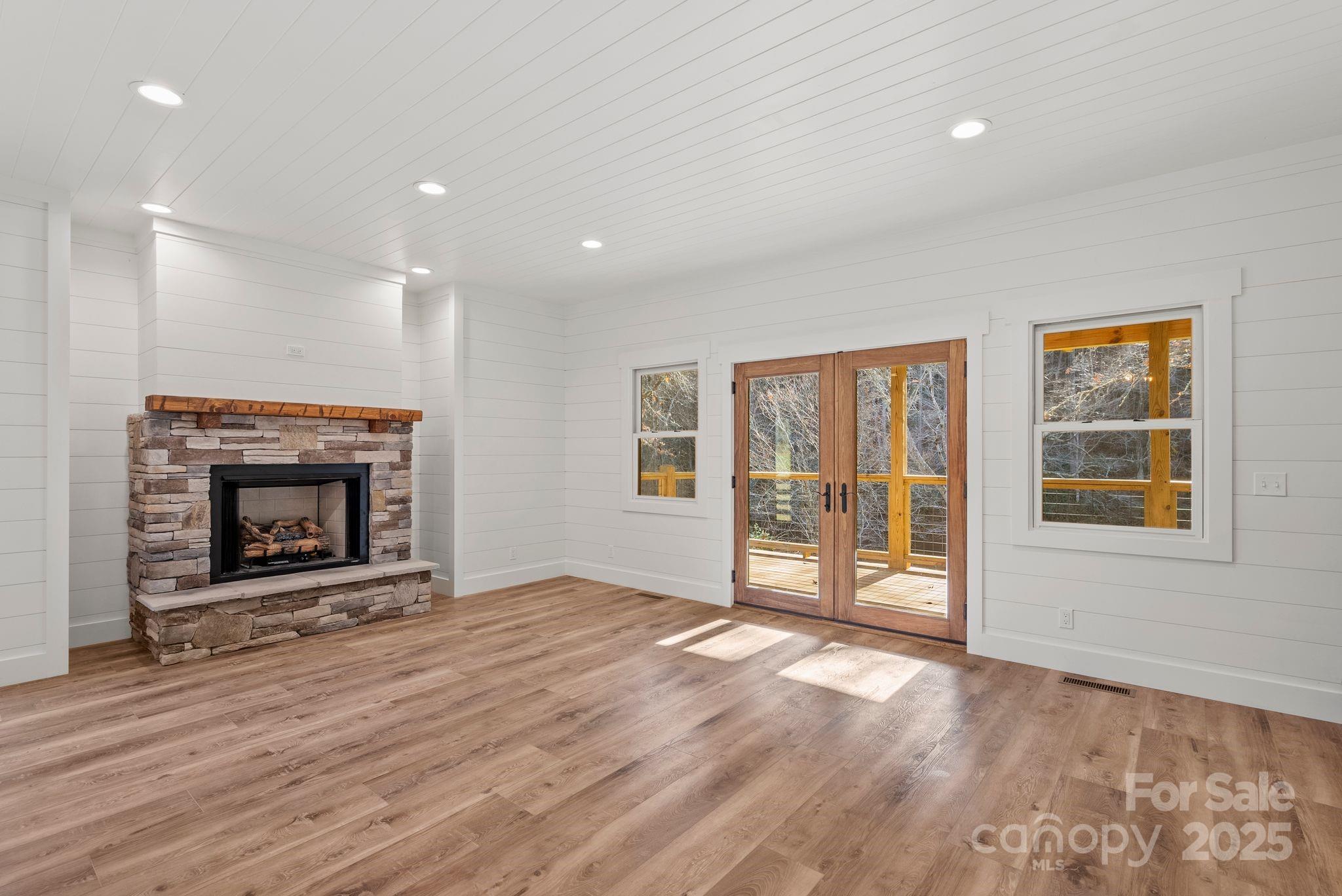 124 Light Waters Drive — Cullowhee