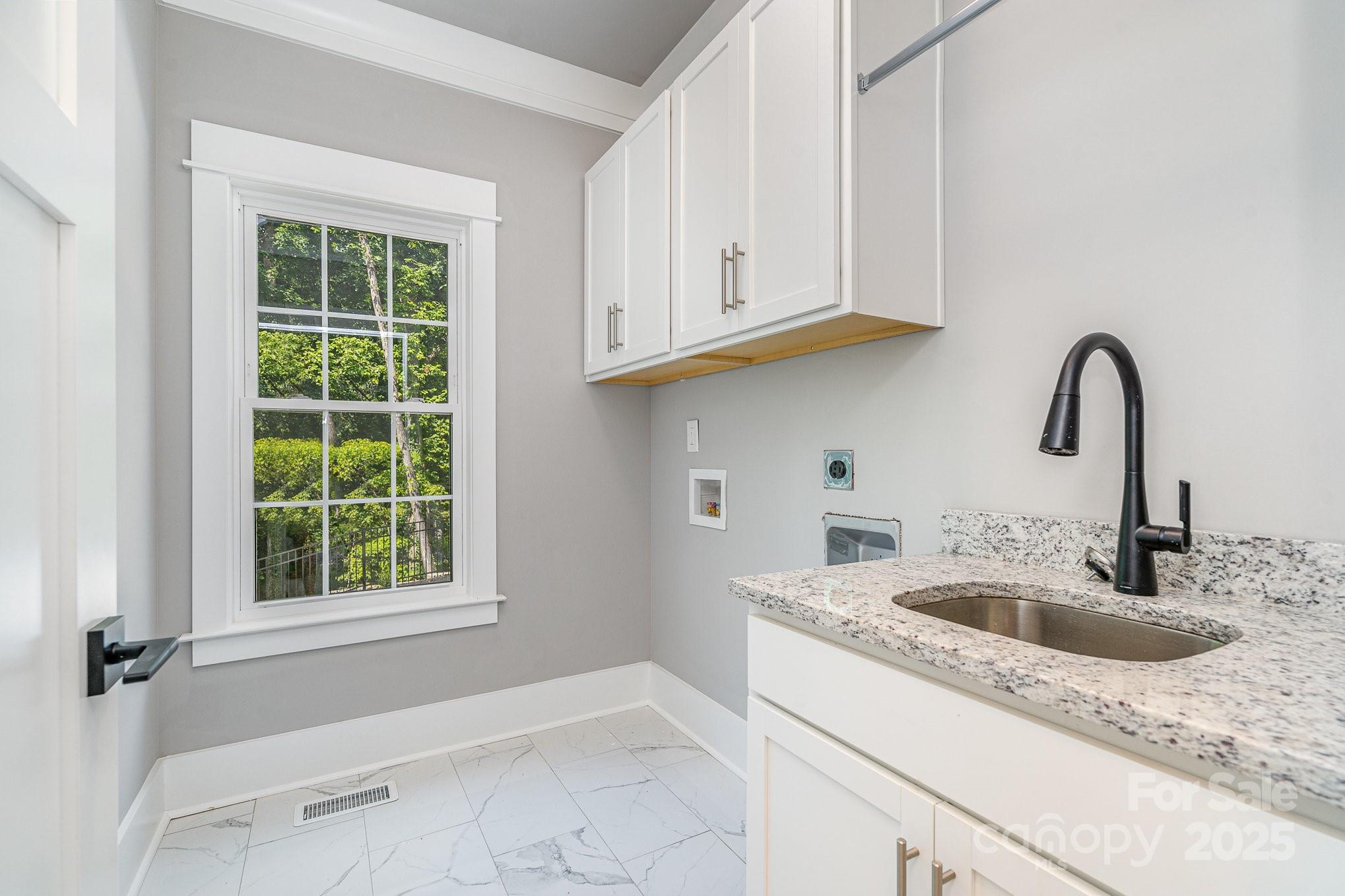 7221 Static Way — Sherrills Ford