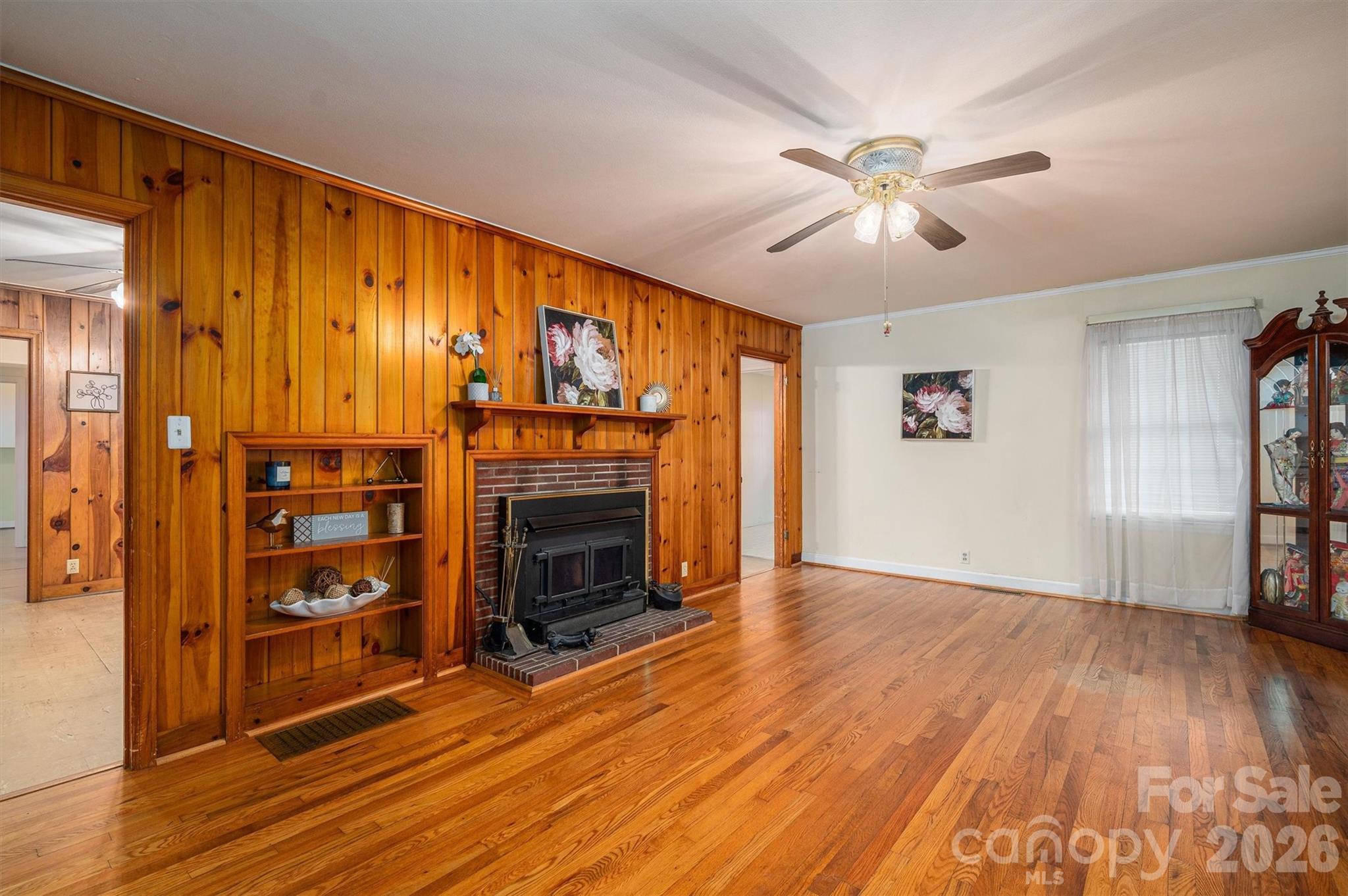 816 South Point Road — Belmont