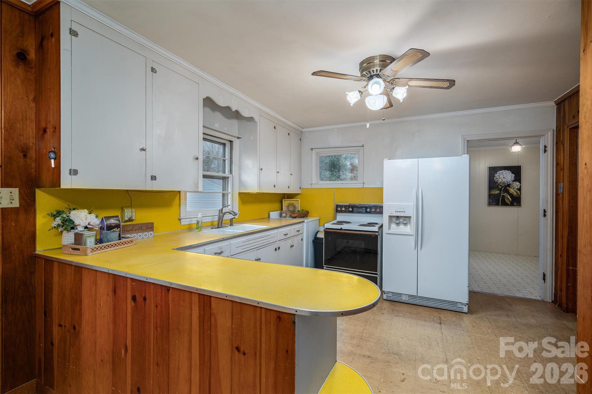 816 South Point Road — Belmont