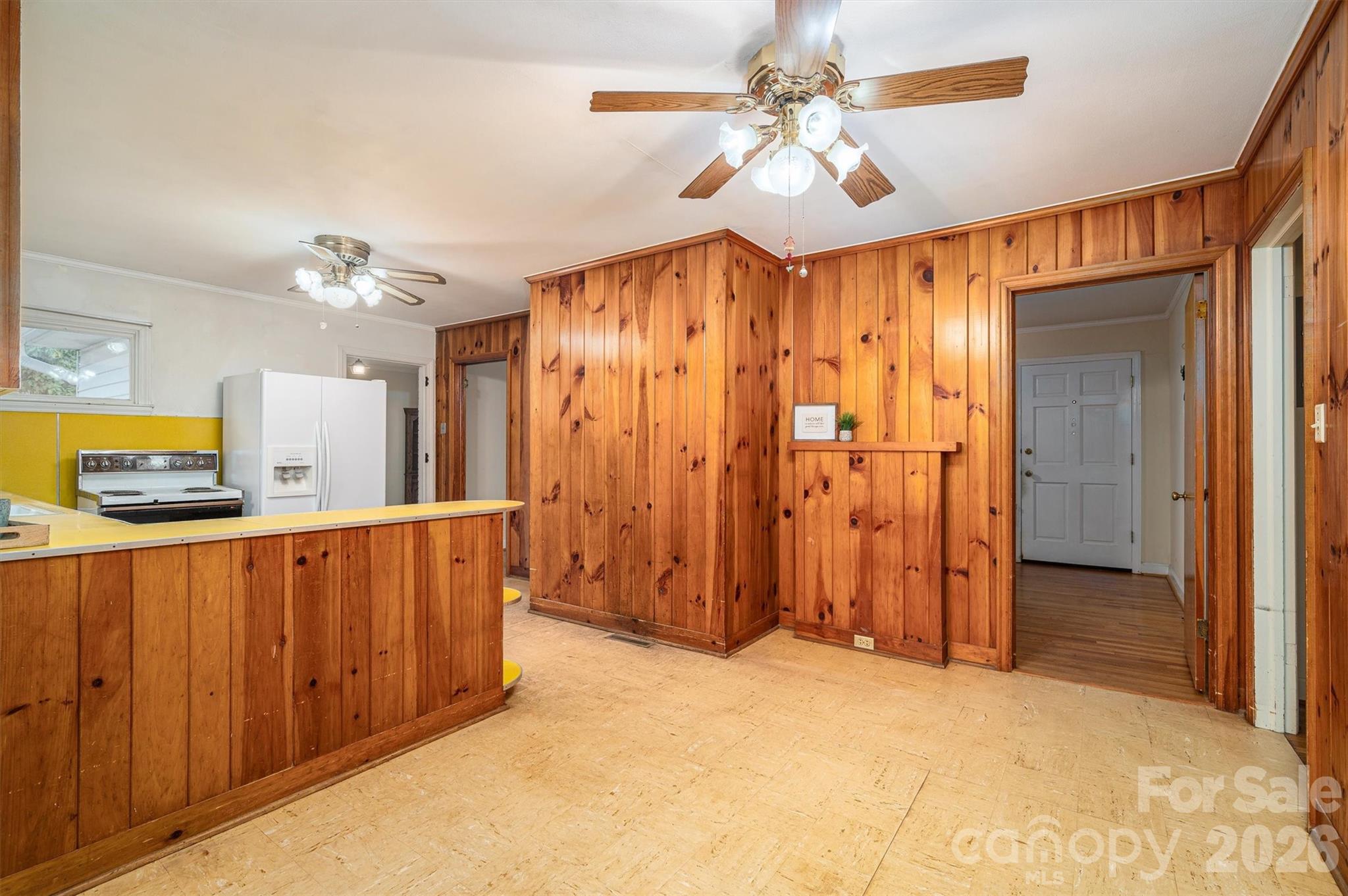 816 South Point Road — Belmont