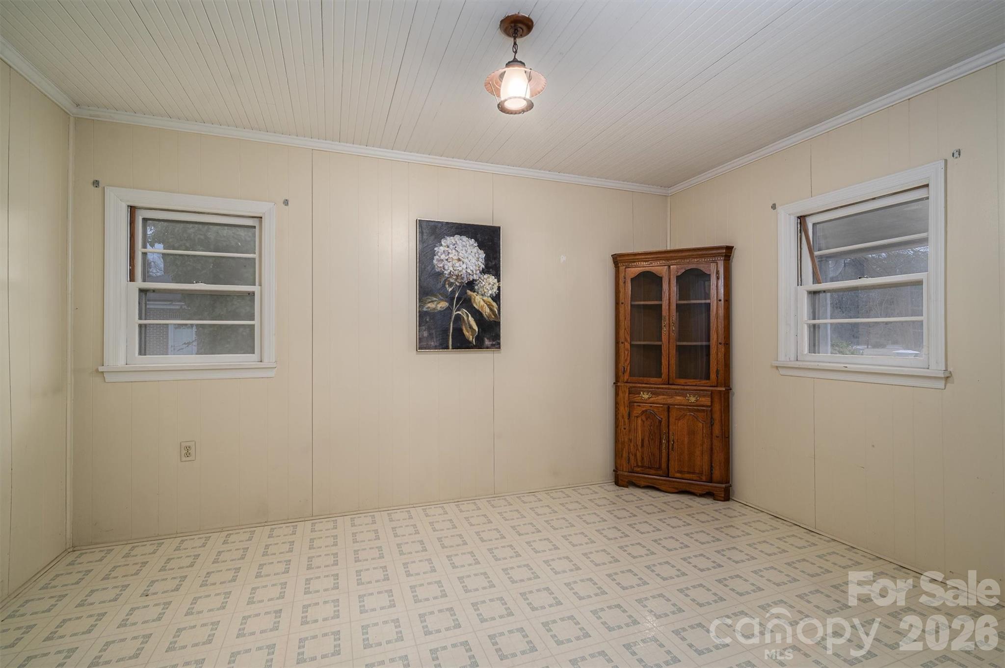 816 South Point Road — Belmont