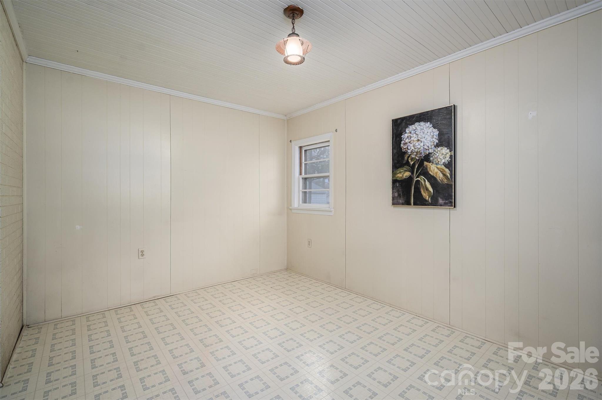 816 South Point Road — Belmont