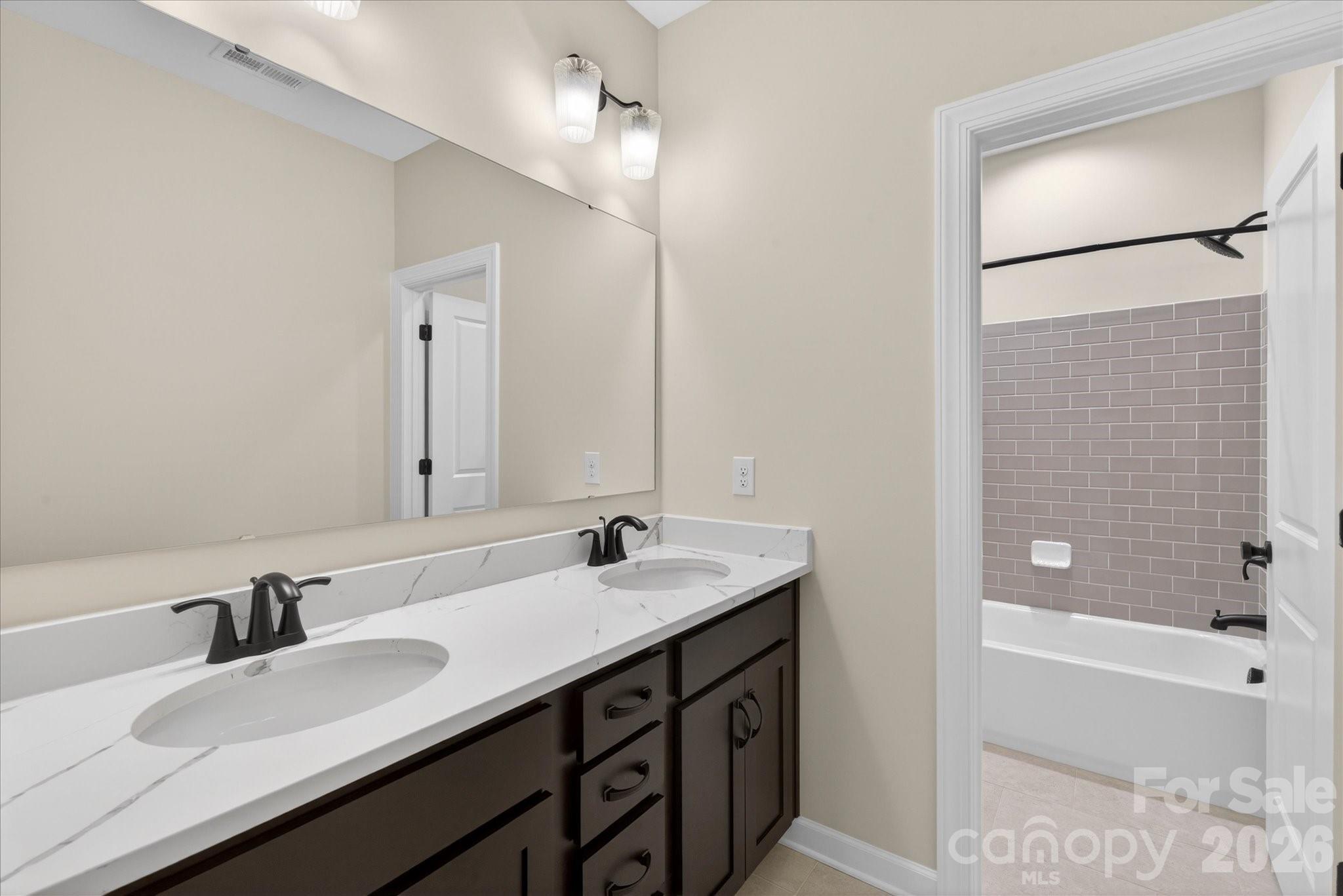 11020 Tyler Brook Lane #OAK0035 — Mint Hill