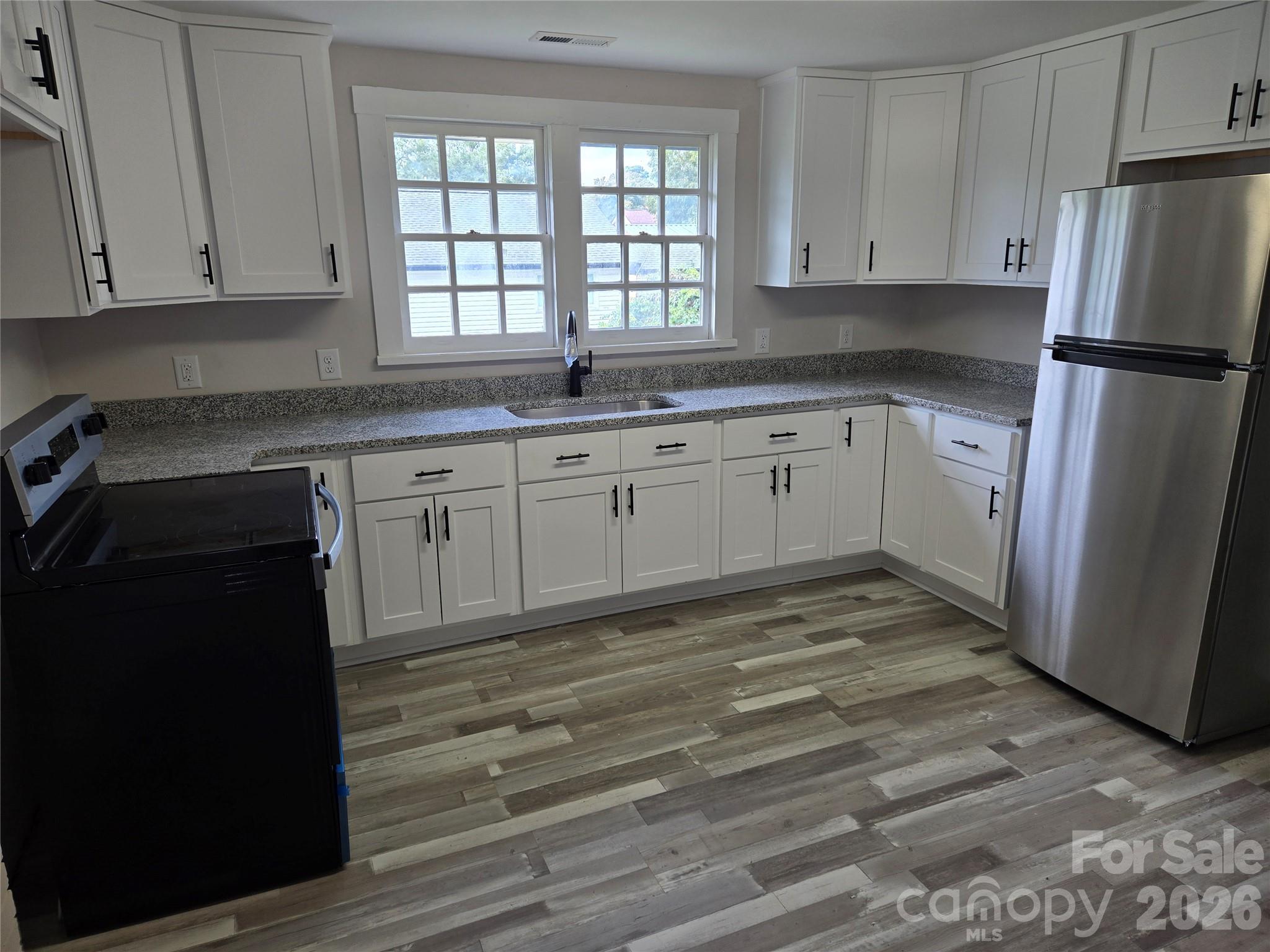 915 Chapel Street — Landis