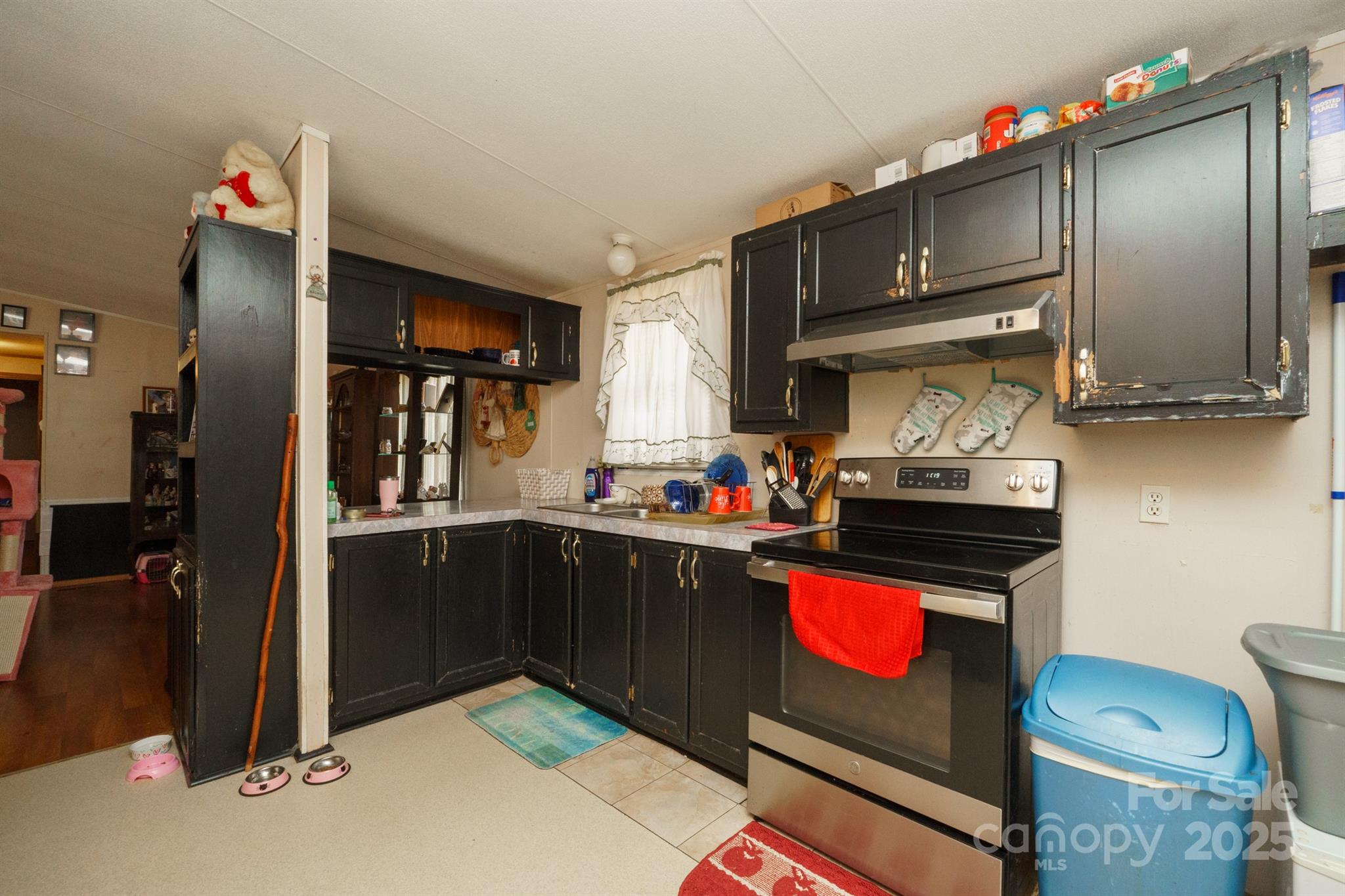 4454 Windy Hill Road — Morganton