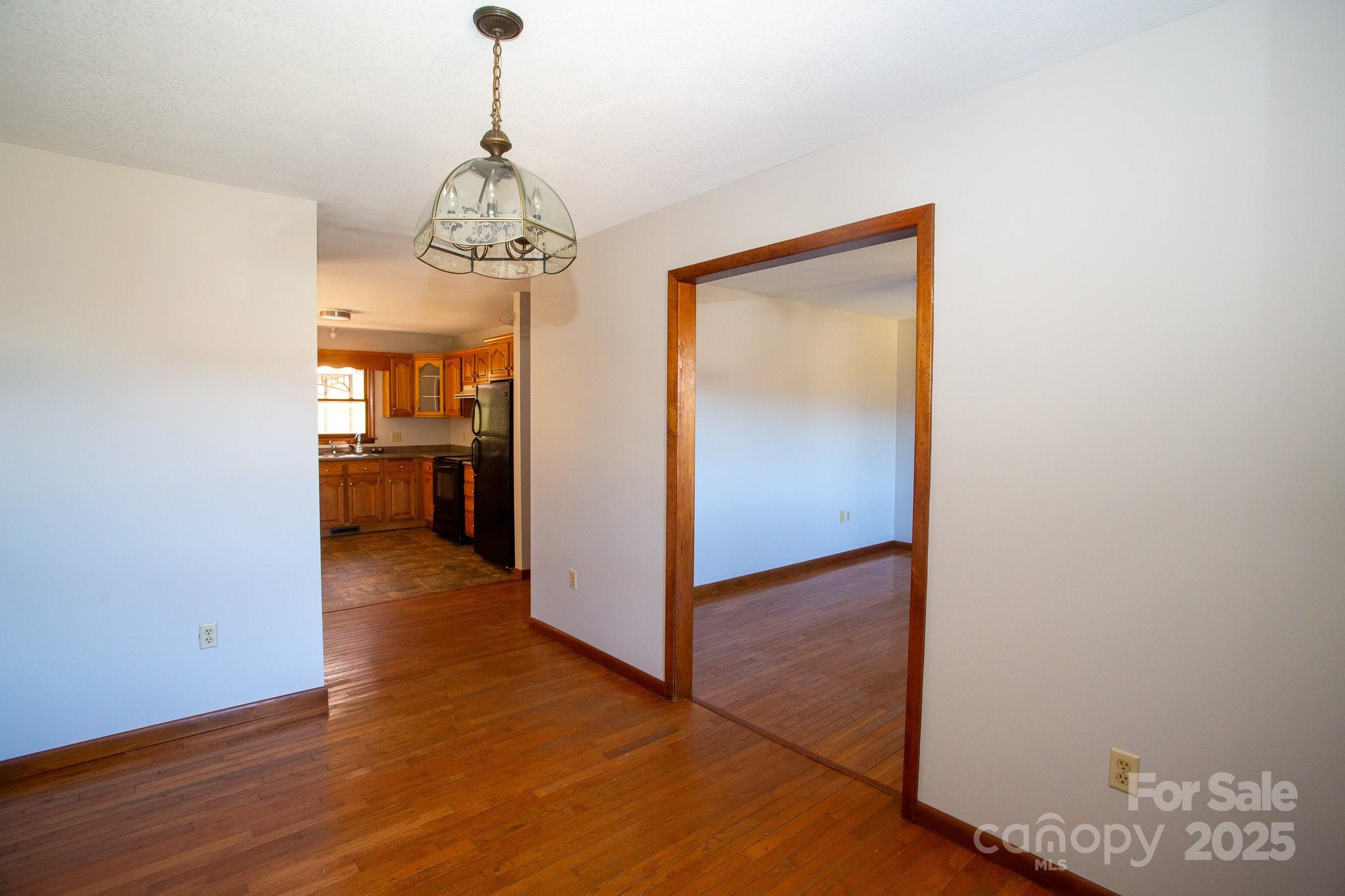 9 Lorena Drive — Asheville