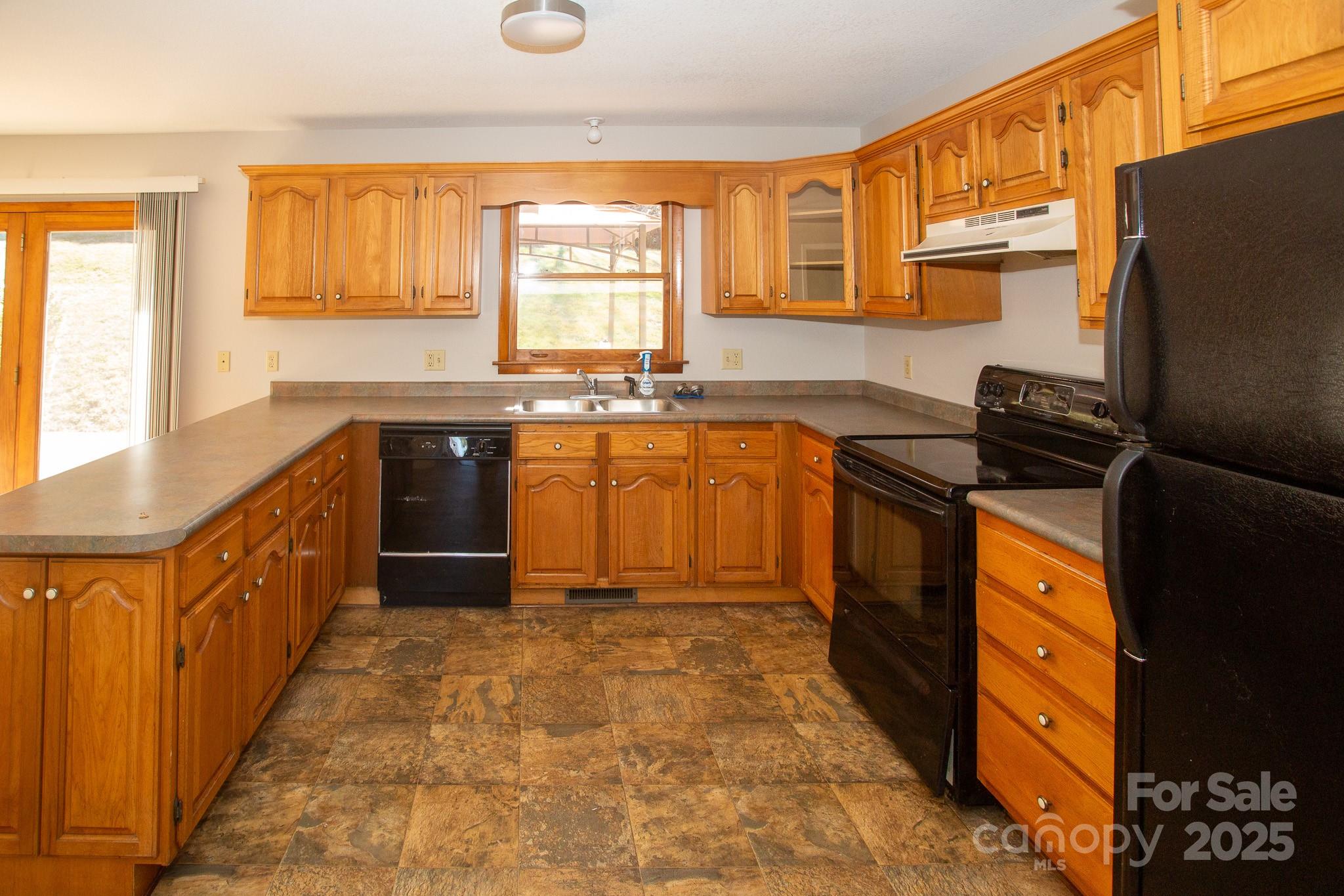 9 Lorena Drive — Asheville