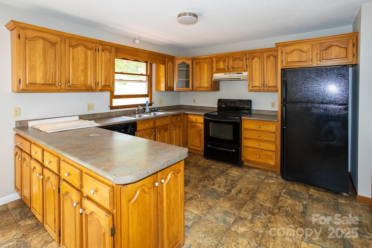 9 Lorena Drive — Asheville
