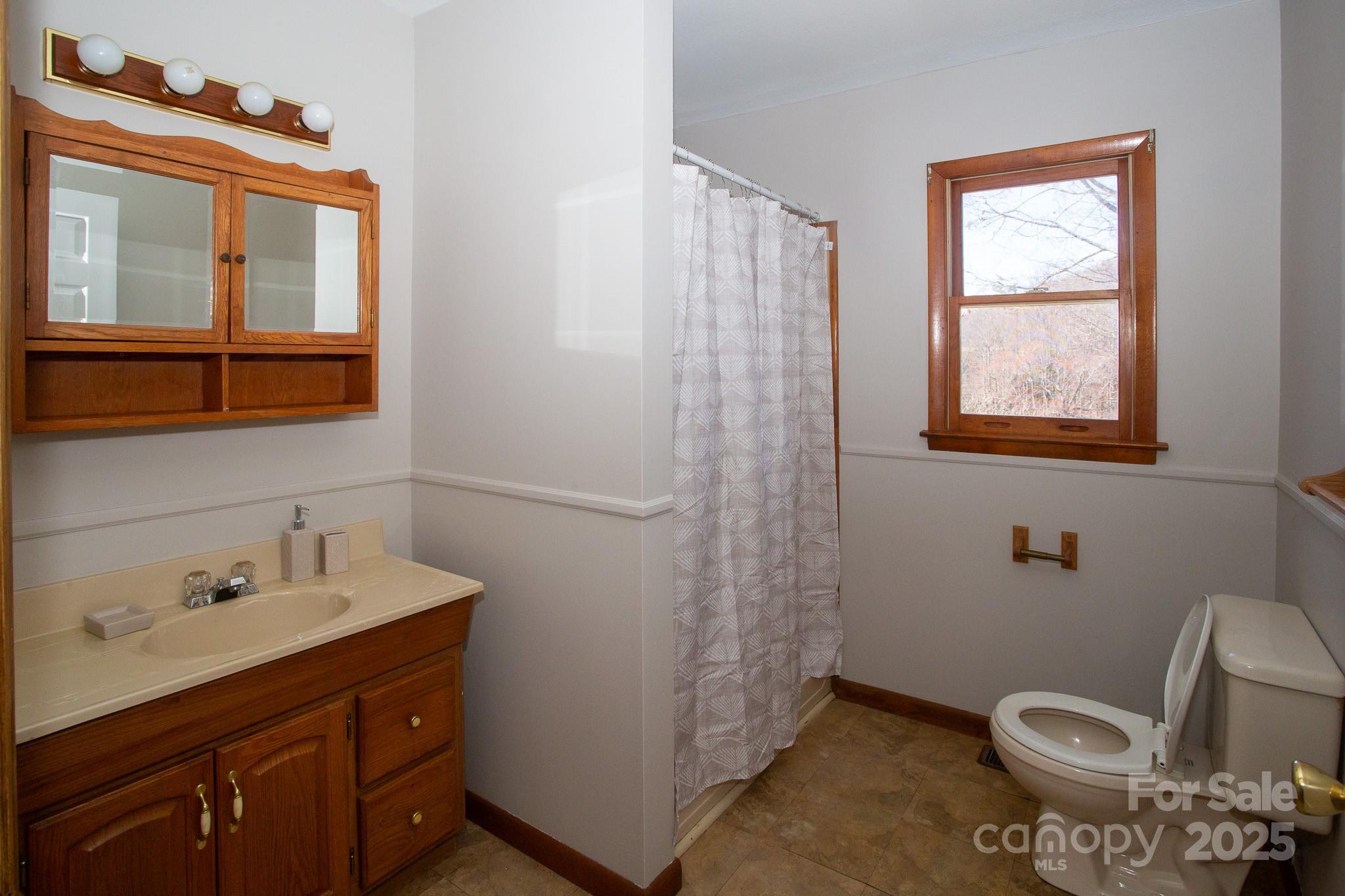 9 Lorena Drive — Asheville