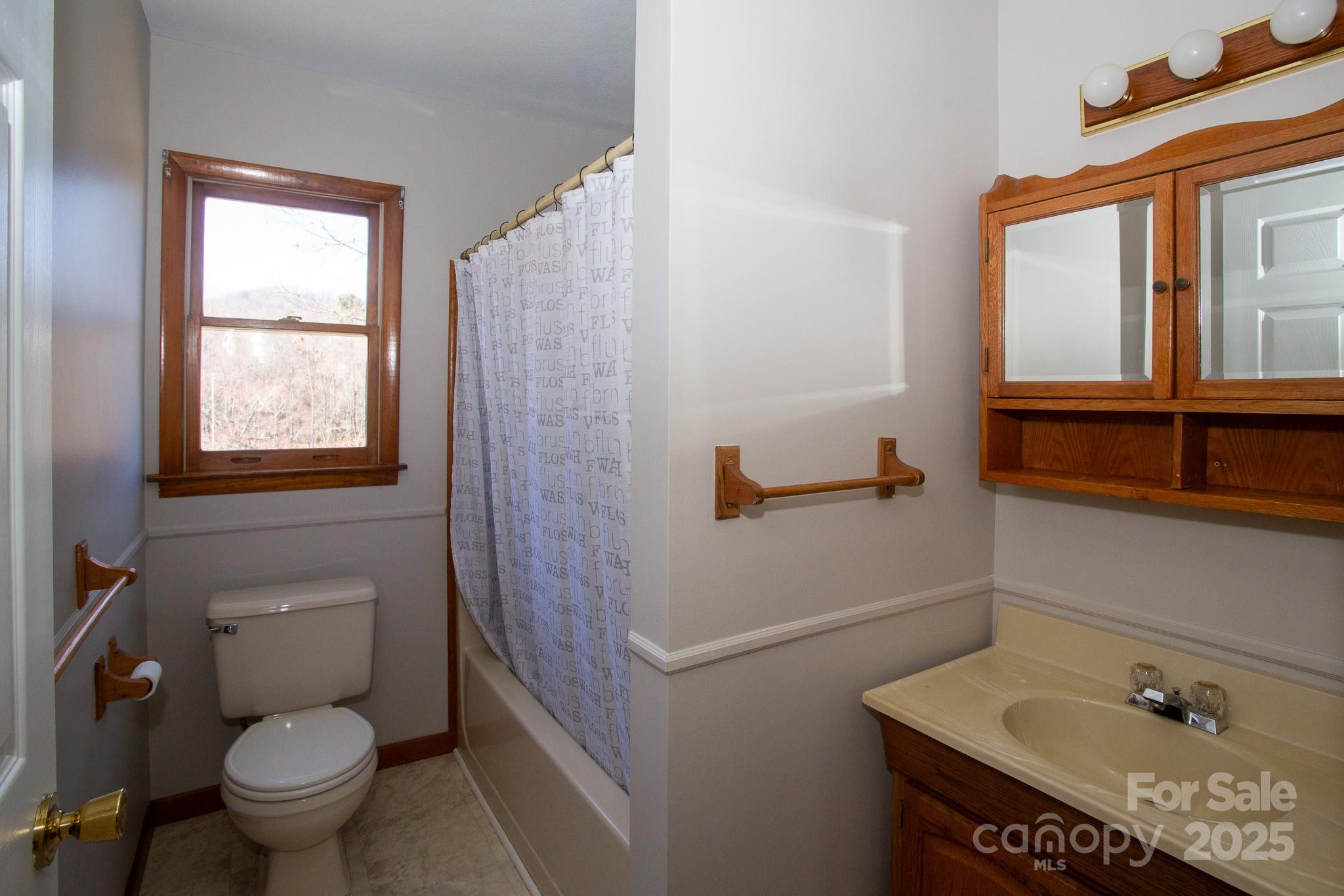 9 Lorena Drive — Asheville