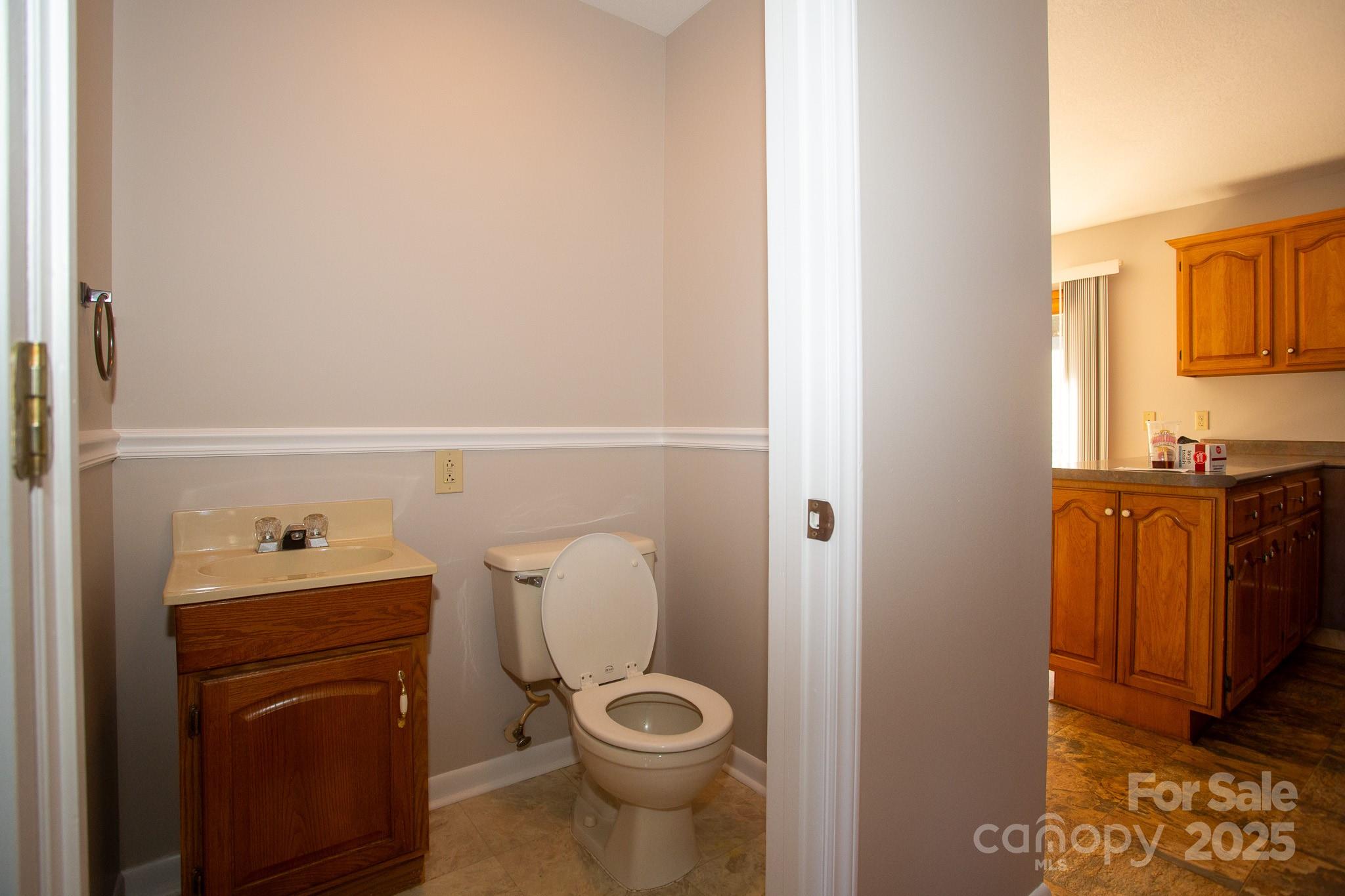 9 Lorena Drive — Asheville