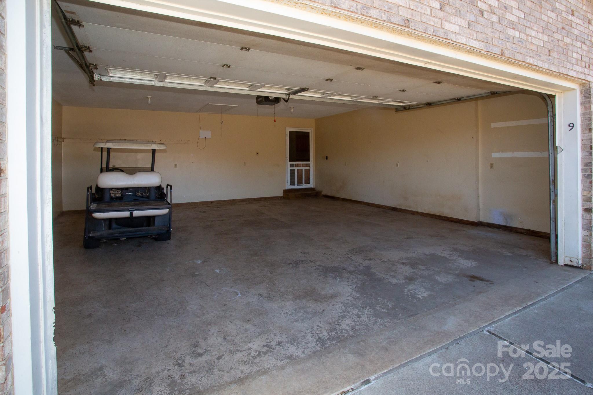 9 Lorena Drive — Asheville