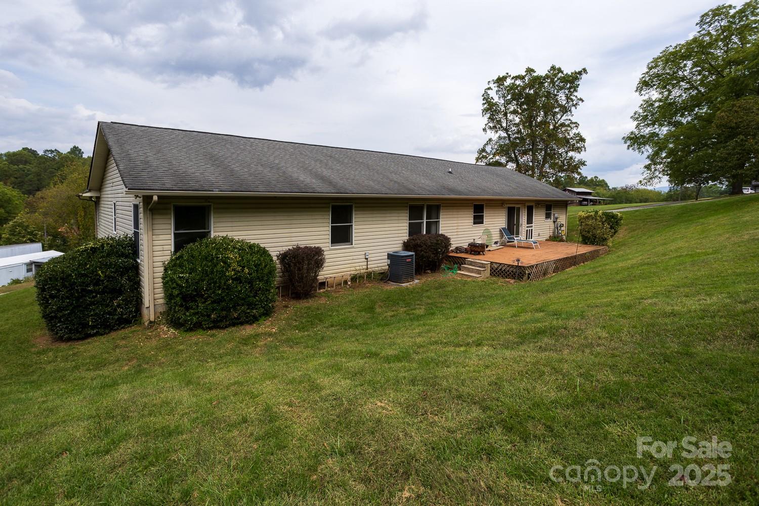 9 Lorena Drive — Asheville