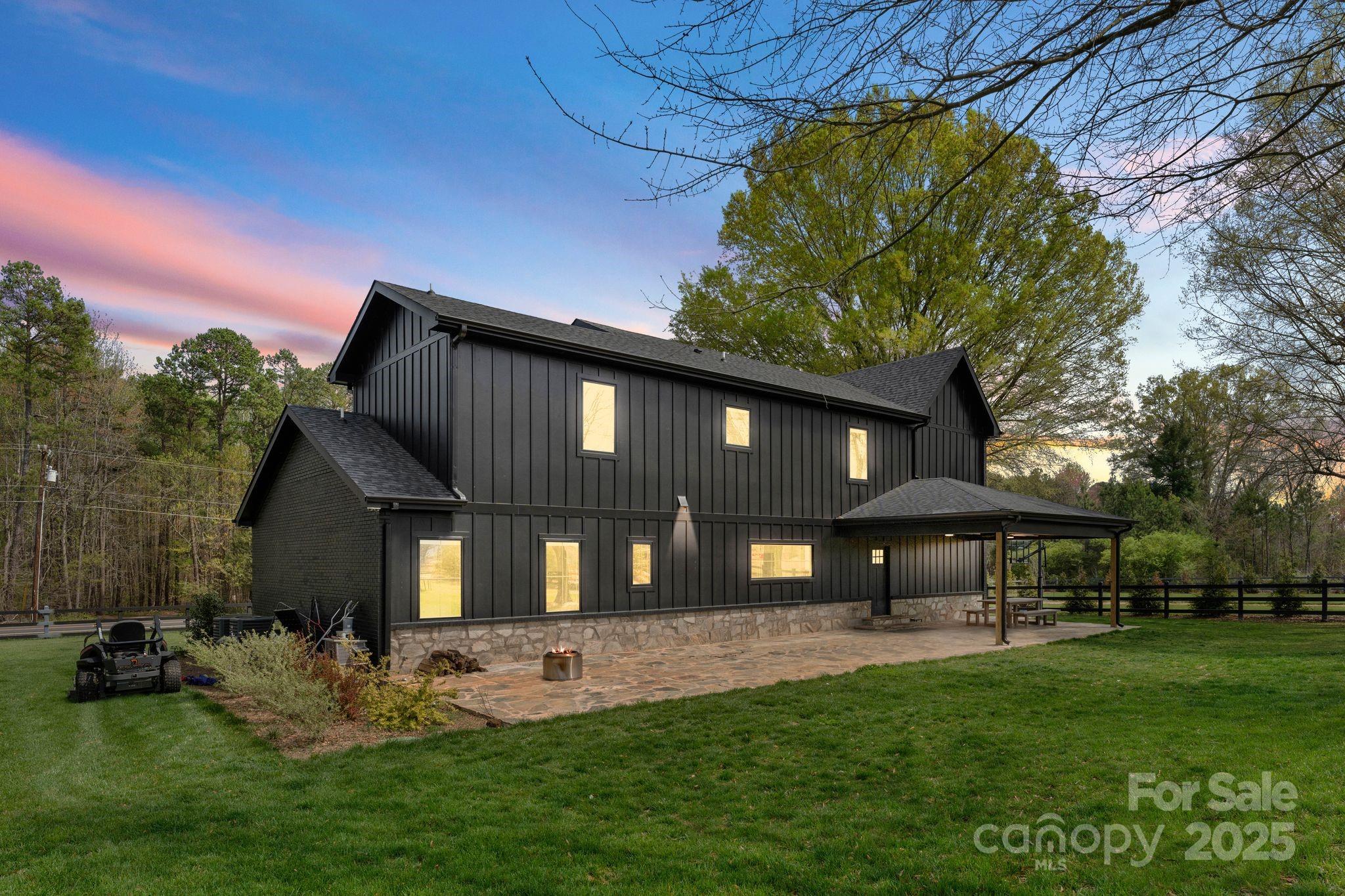 1575 Shinnville Road — Cleveland