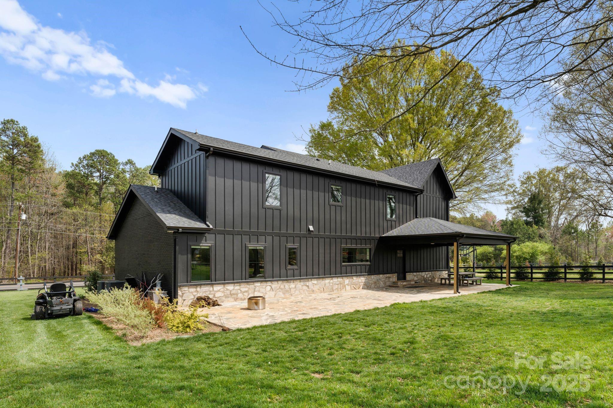 1575 Shinnville Road — Cleveland
