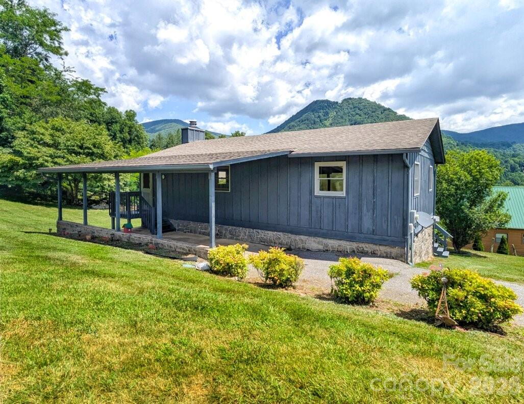 84 Stoney Ridge Loop — Maggie Valley