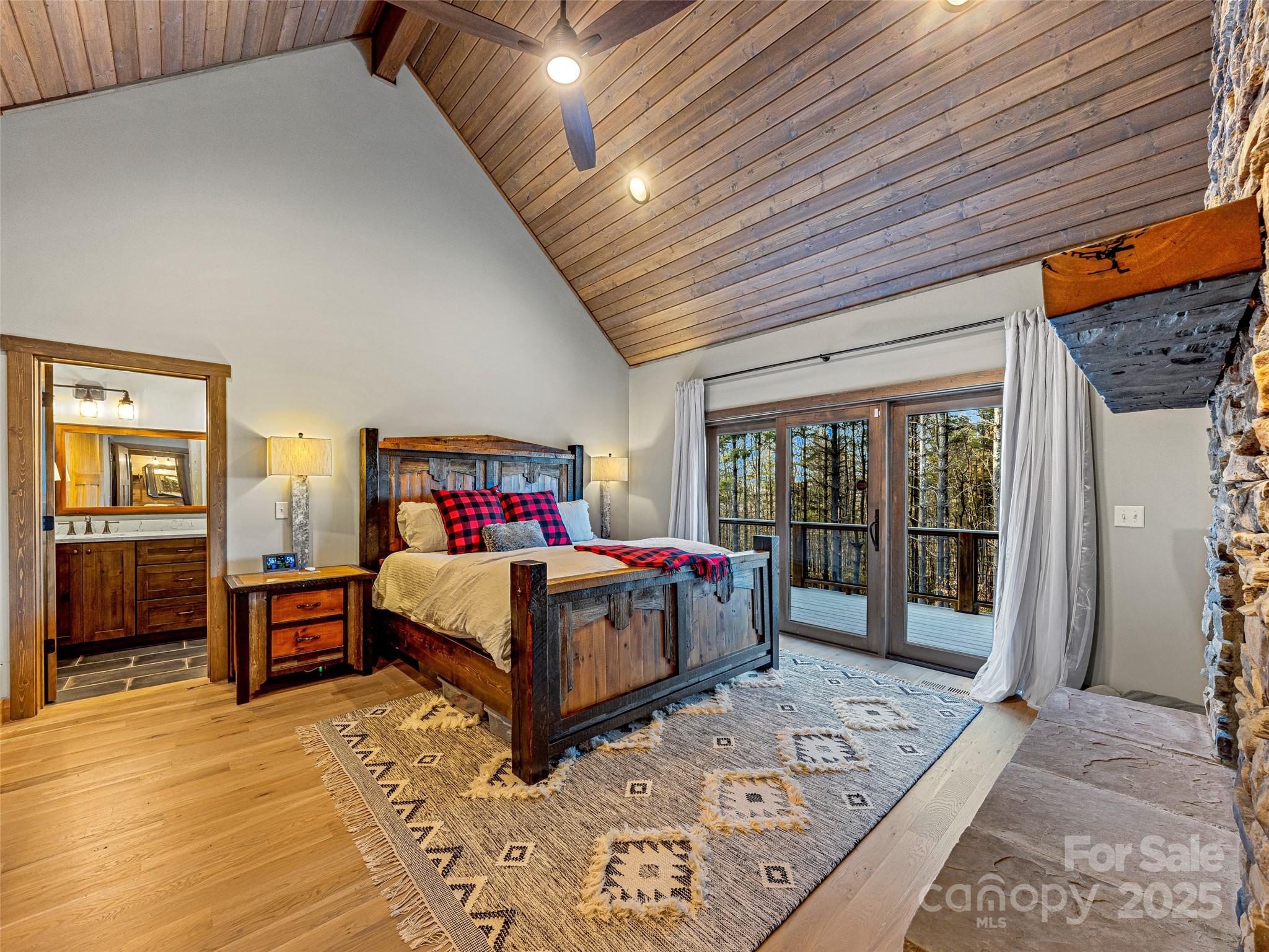 103 Duck Hope Drive — Hendersonville
