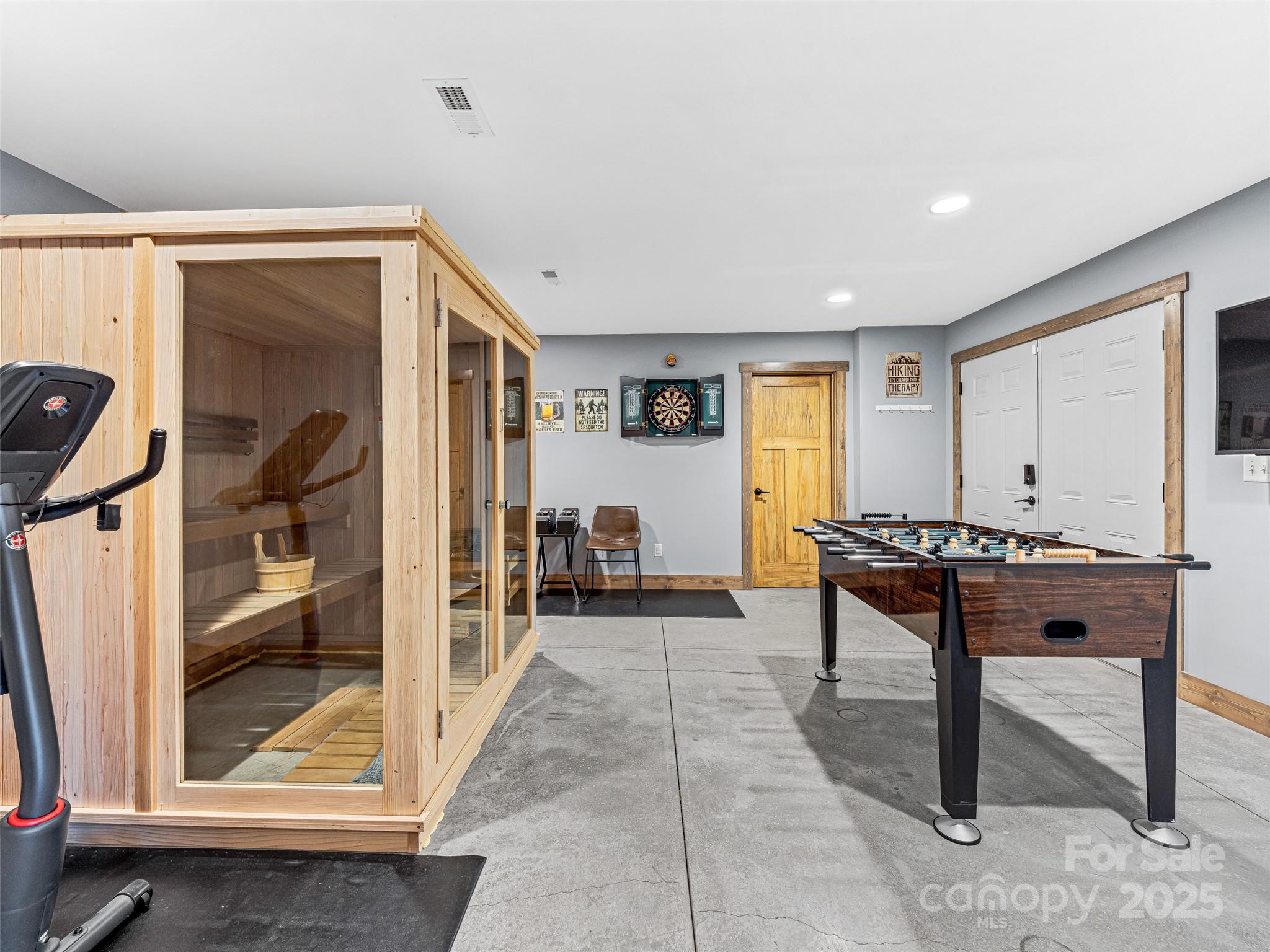 103 Duck Hope Drive — Hendersonville