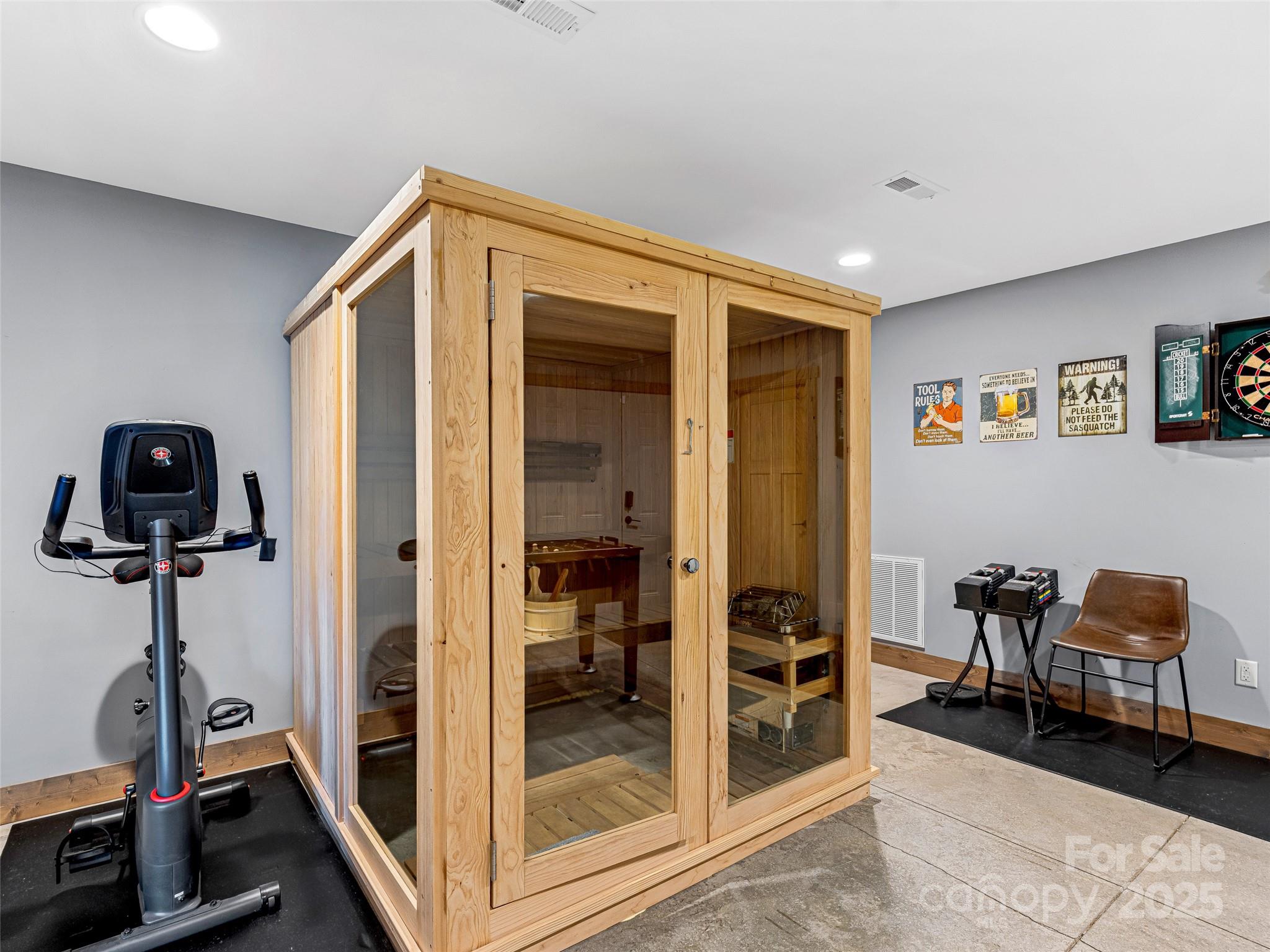 103 Duck Hope Drive — Hendersonville