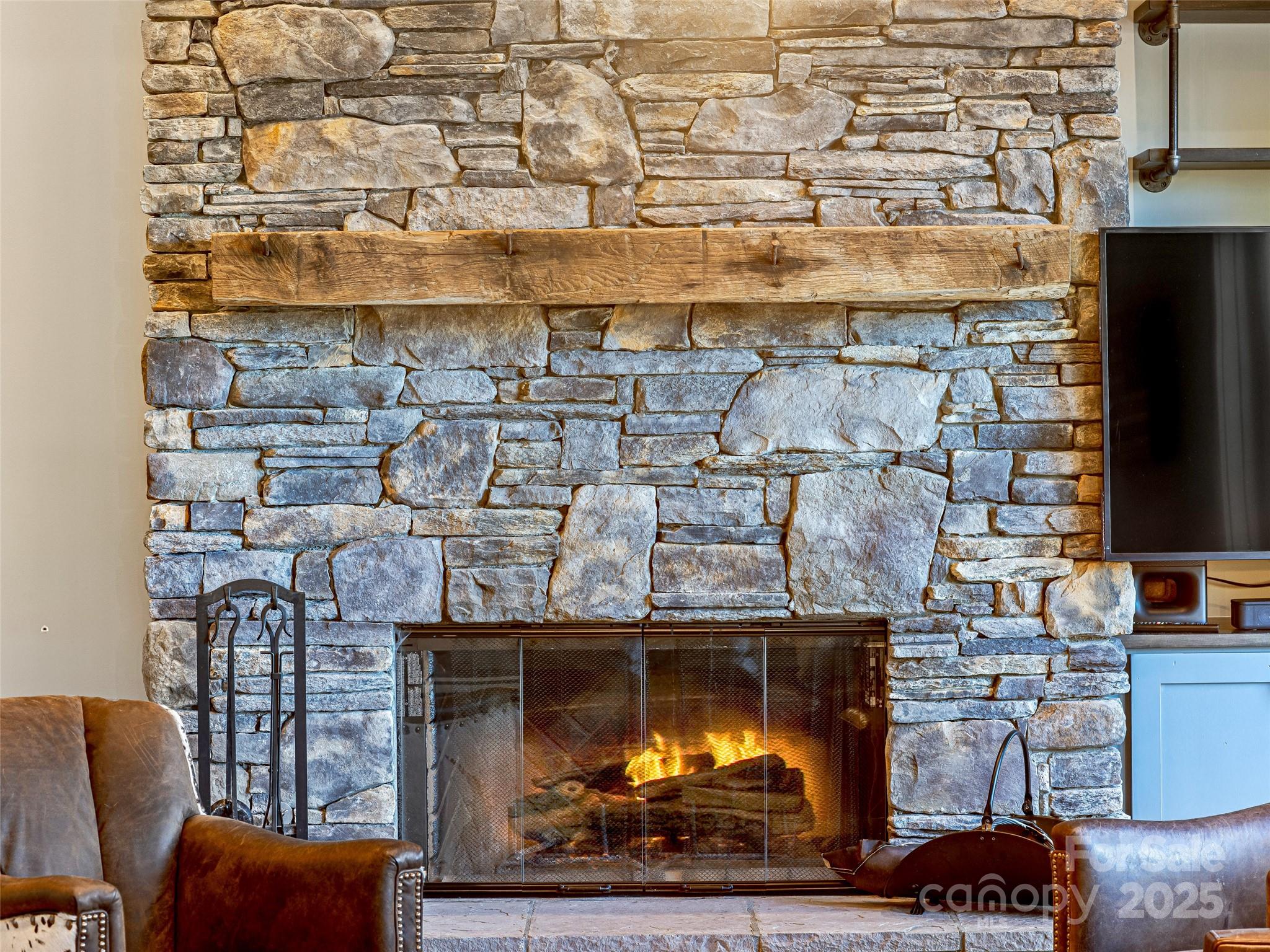 103 Duck Hope Drive — Hendersonville