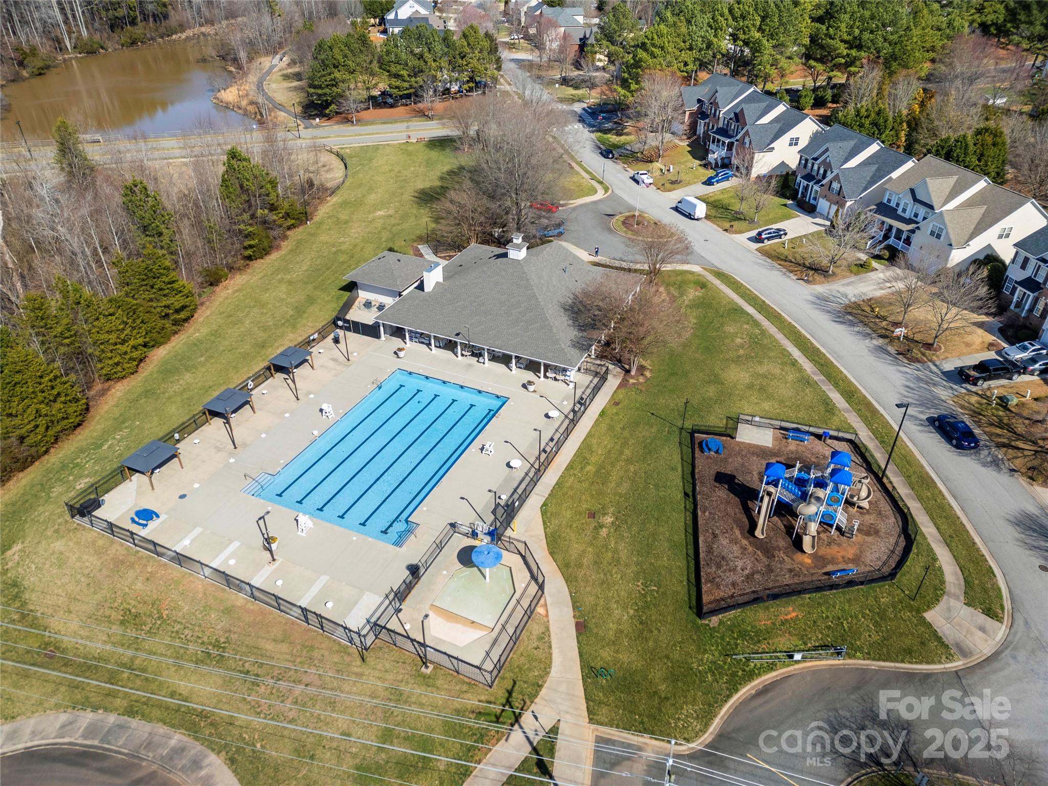 113 Burlingame Court #D — Mooresville