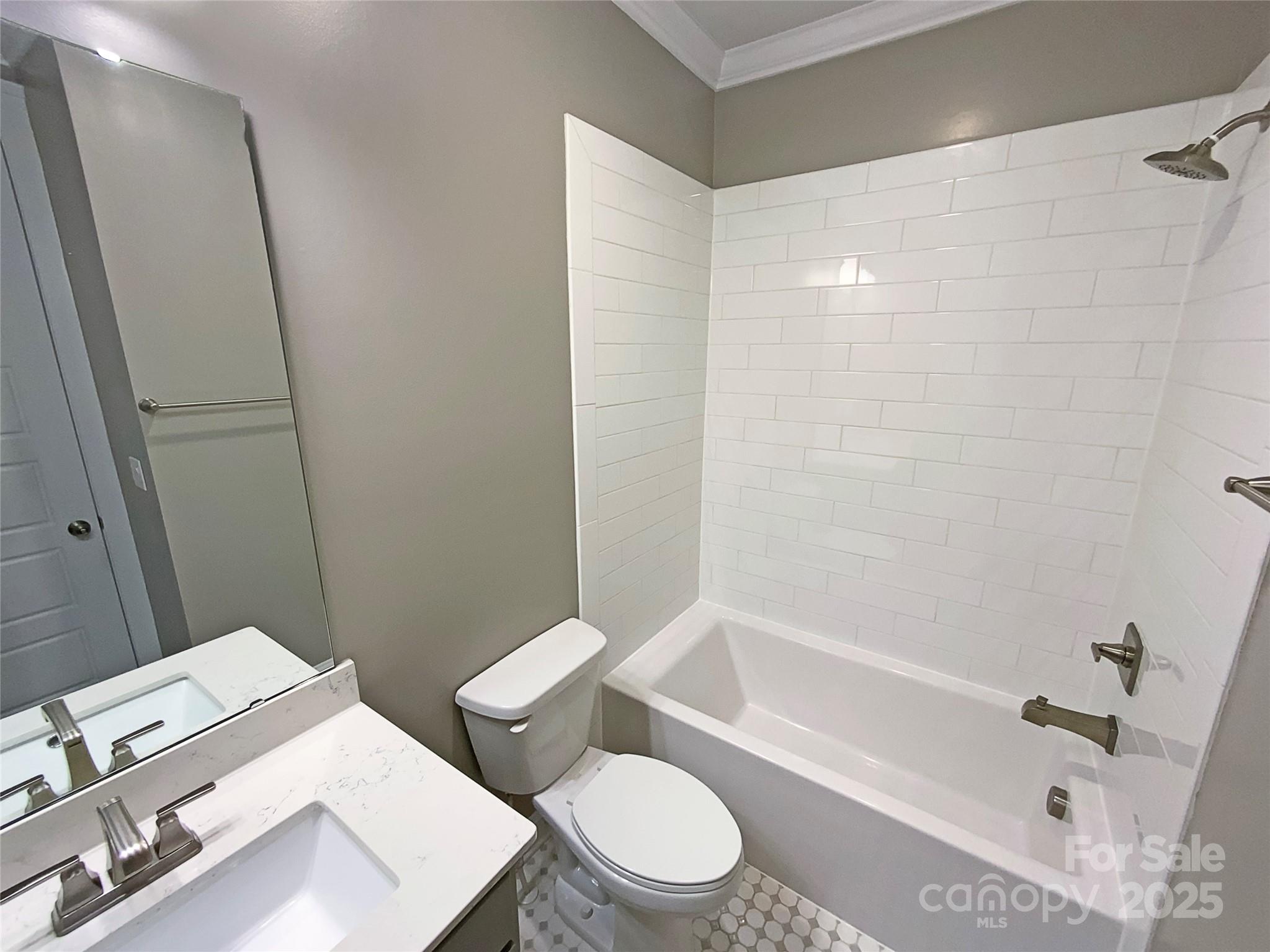 11005 Cobb Creek Court — Charlotte