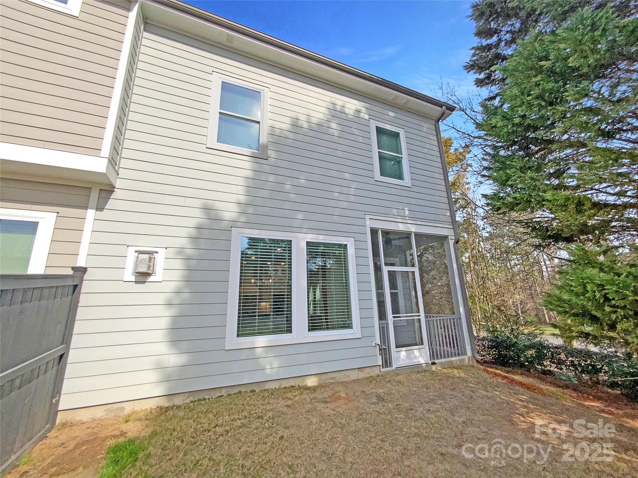 11005 Cobb Creek Court — Charlotte