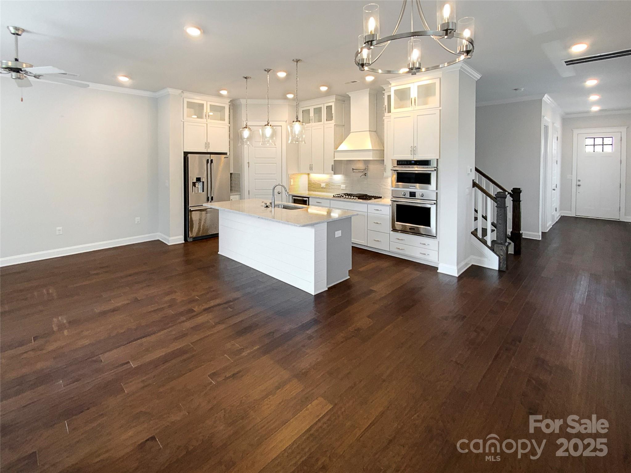 11005 Cobb Creek Court — Charlotte