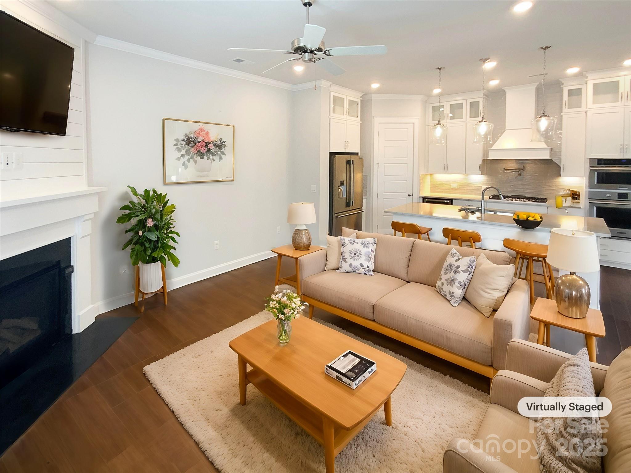 11005 Cobb Creek Court — Charlotte