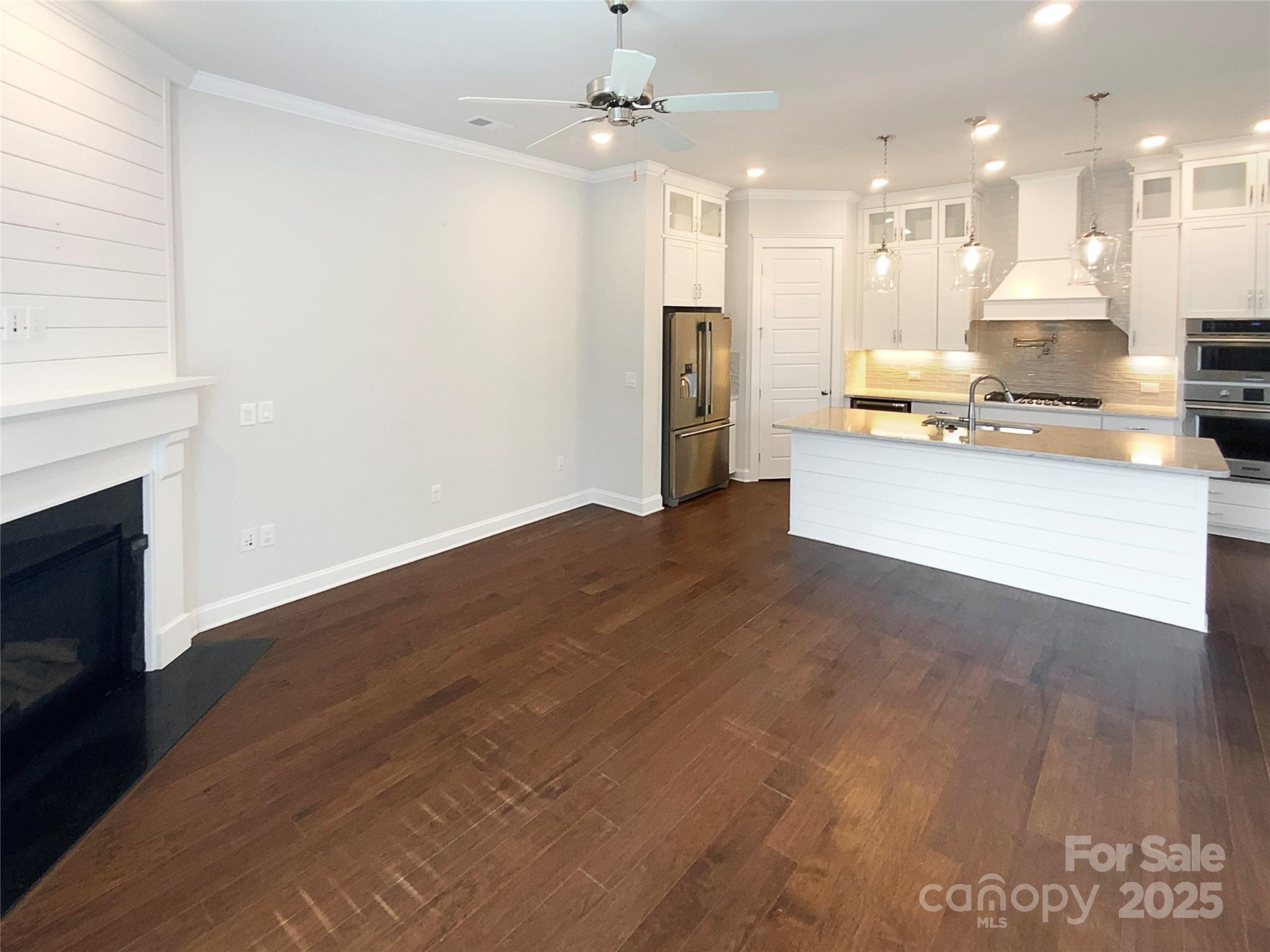 11005 Cobb Creek Court — Charlotte