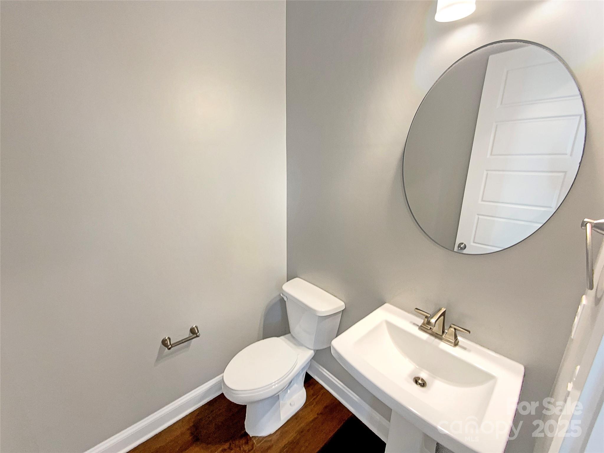 11005 Cobb Creek Court — Charlotte