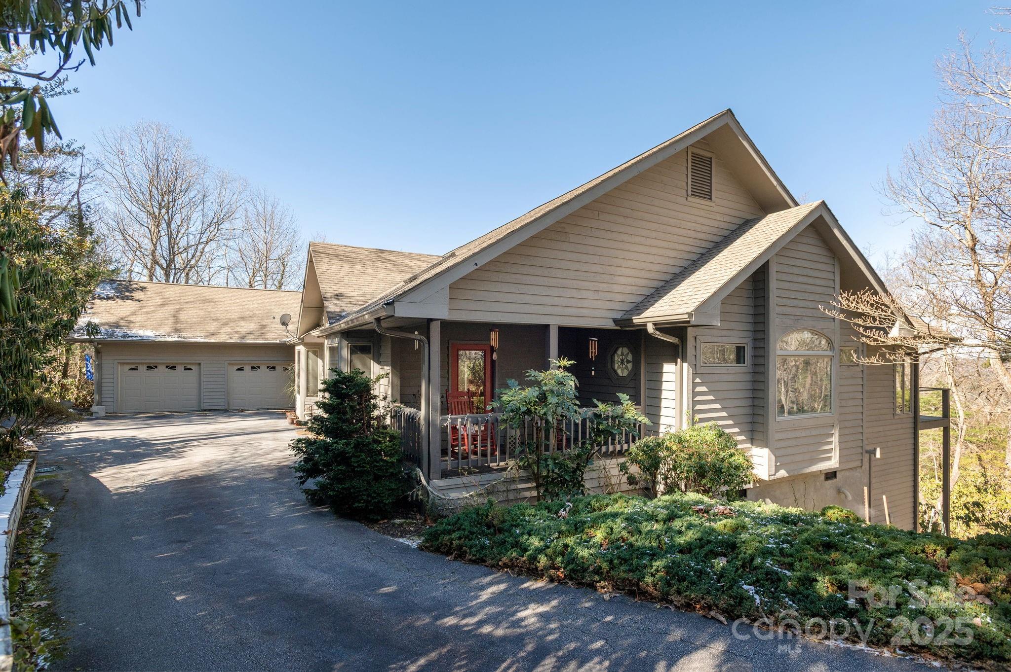 155 POPLAR LOOP Drive — Flat Rock