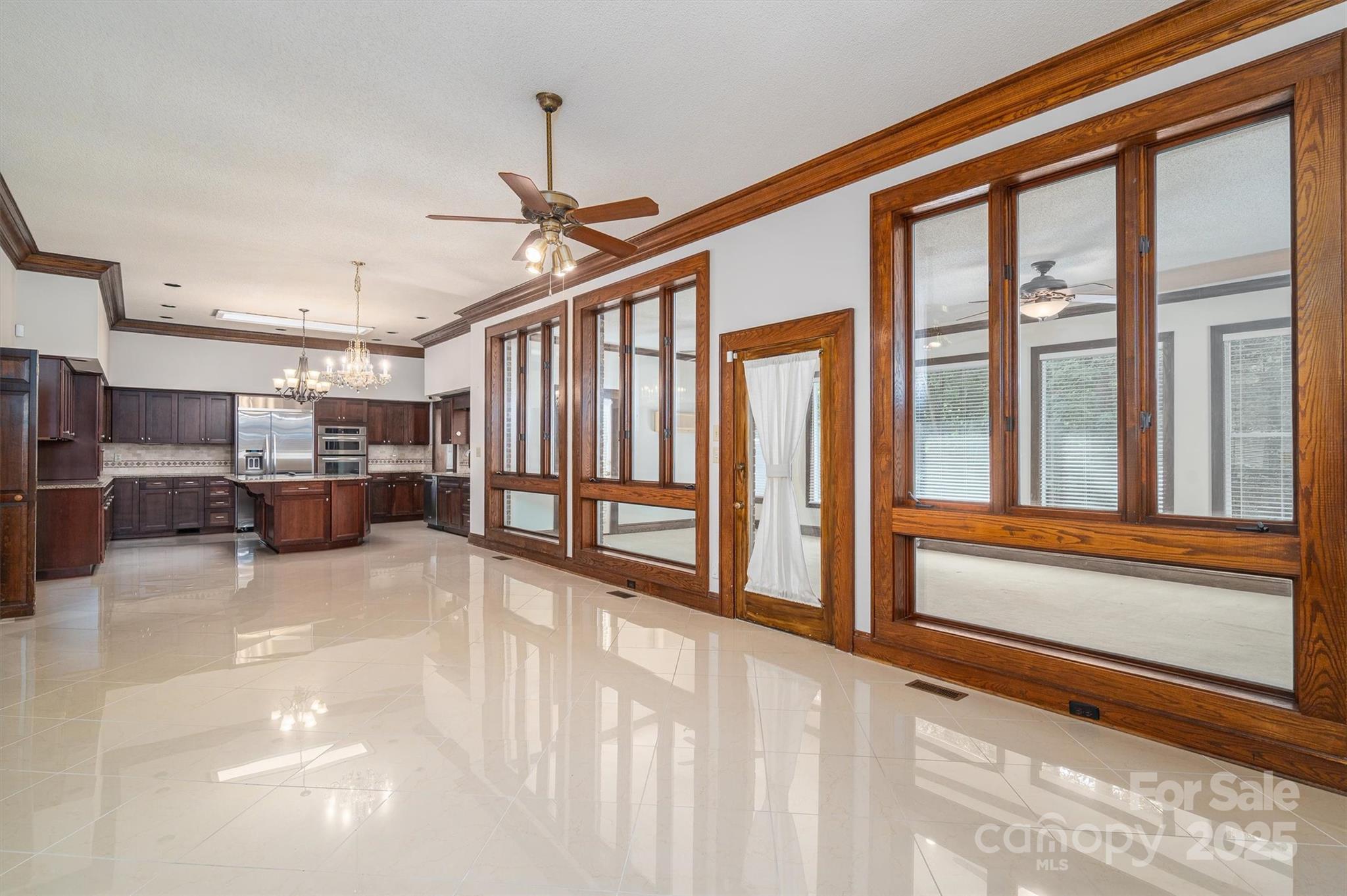1816 Country Garden Drive — Shelby