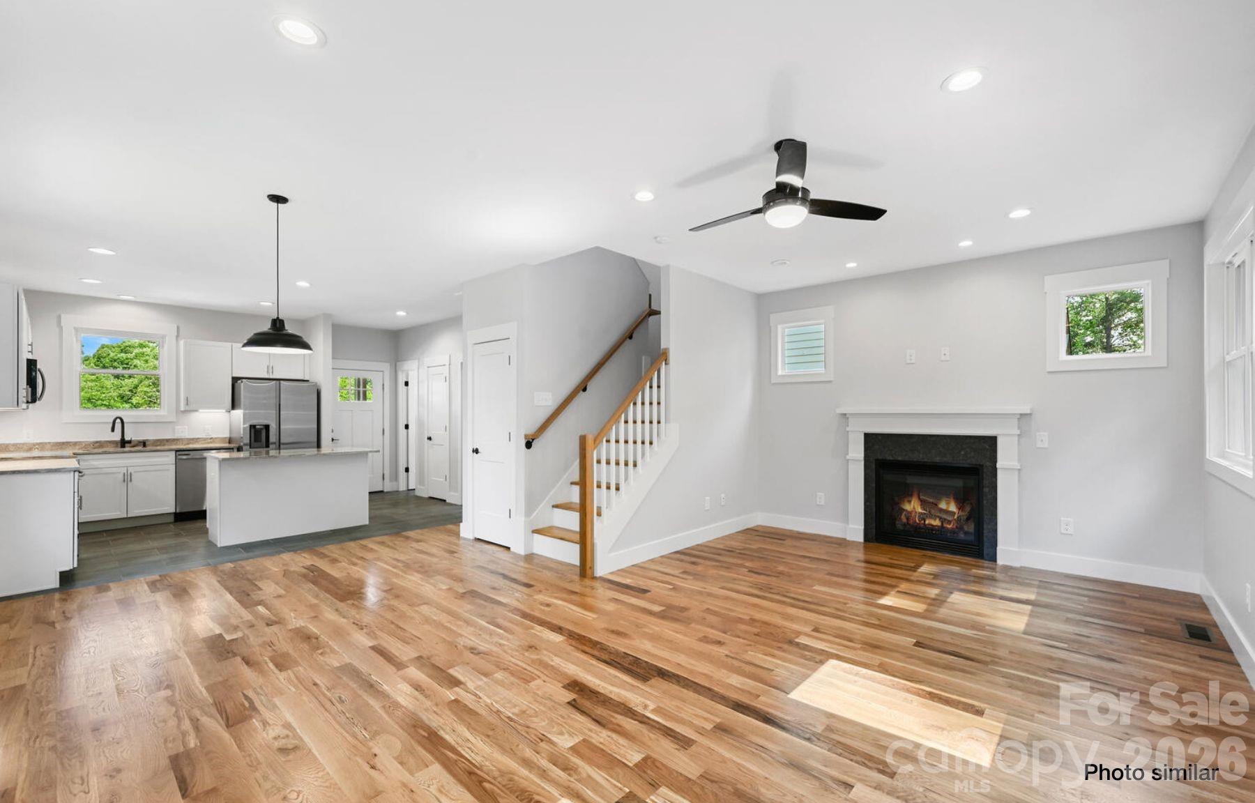 33 Loblolly Lane — Asheville