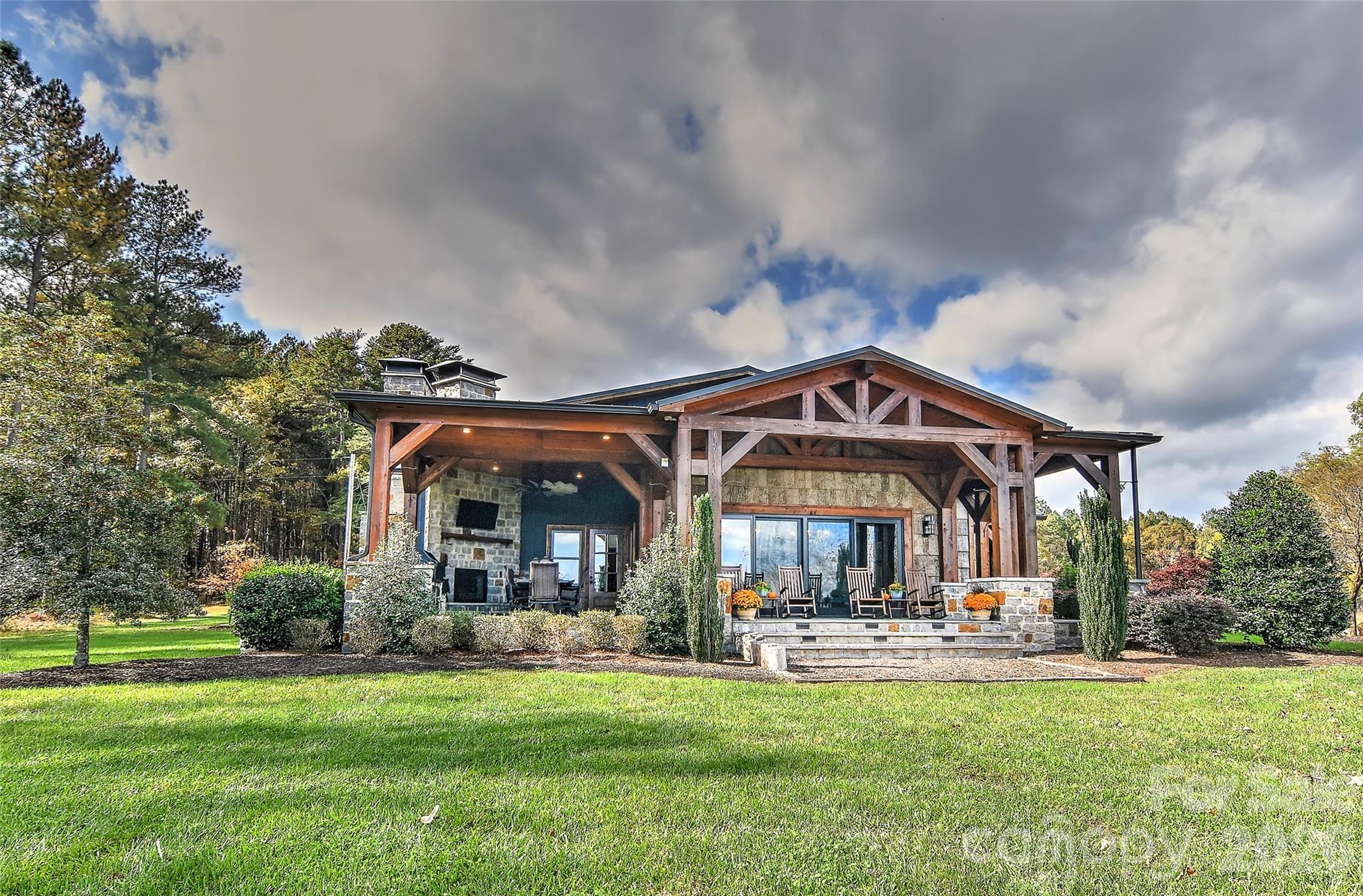 153 Badenyon Place — Union Grove